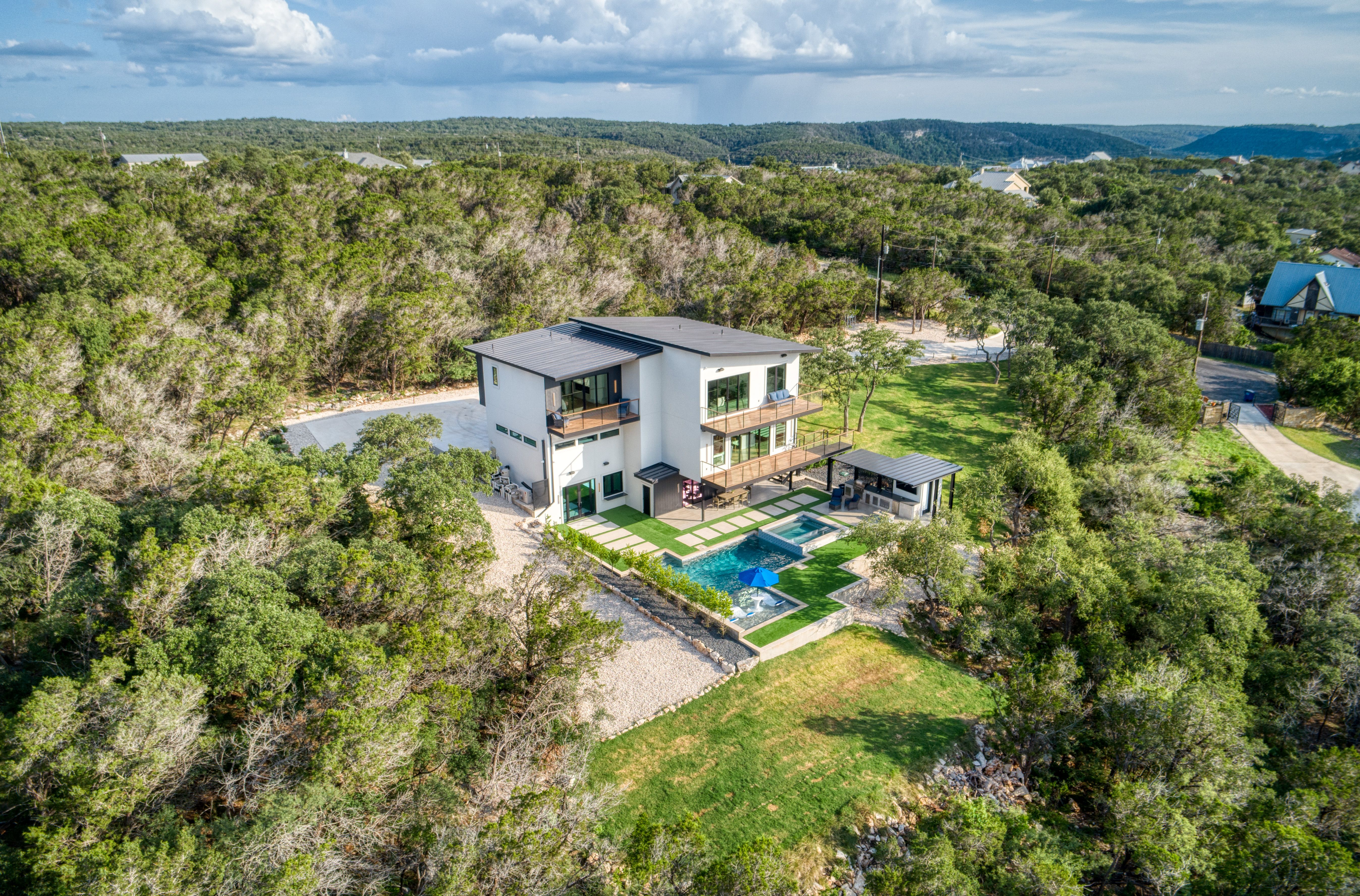 1104 Summit Ridge Drive 