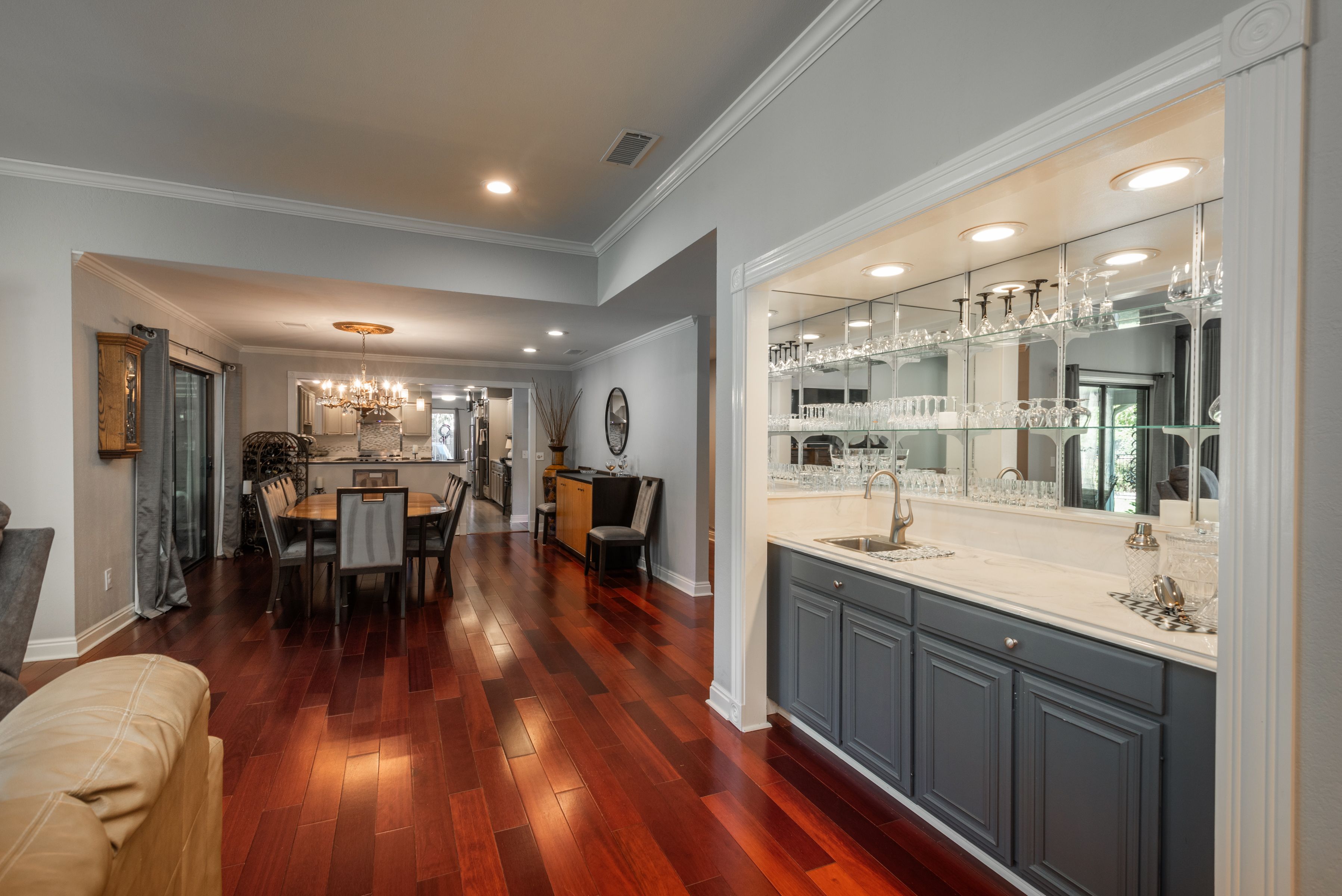3961 S Magnolia Way 