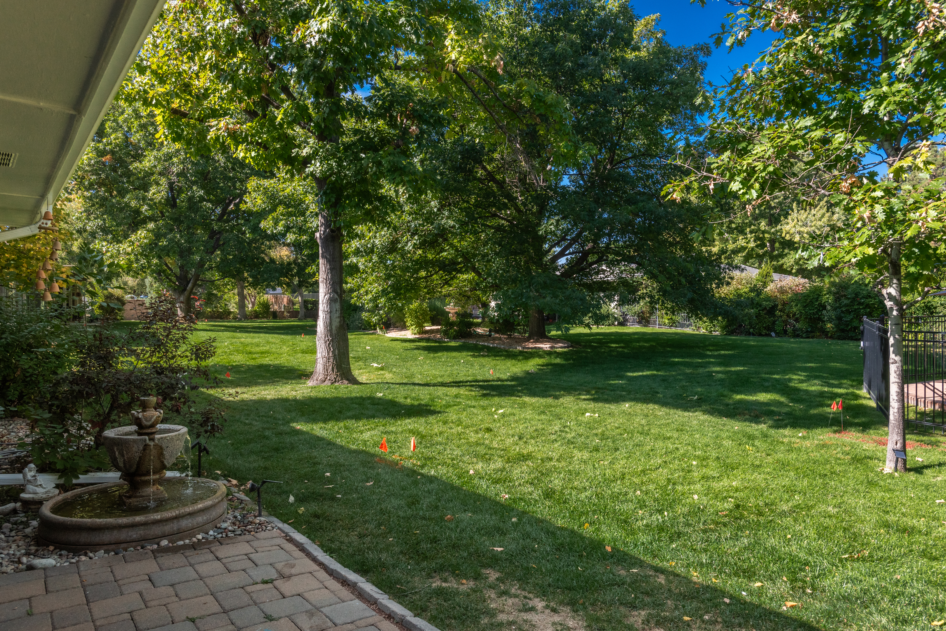 3961 S Magnolia Way 
