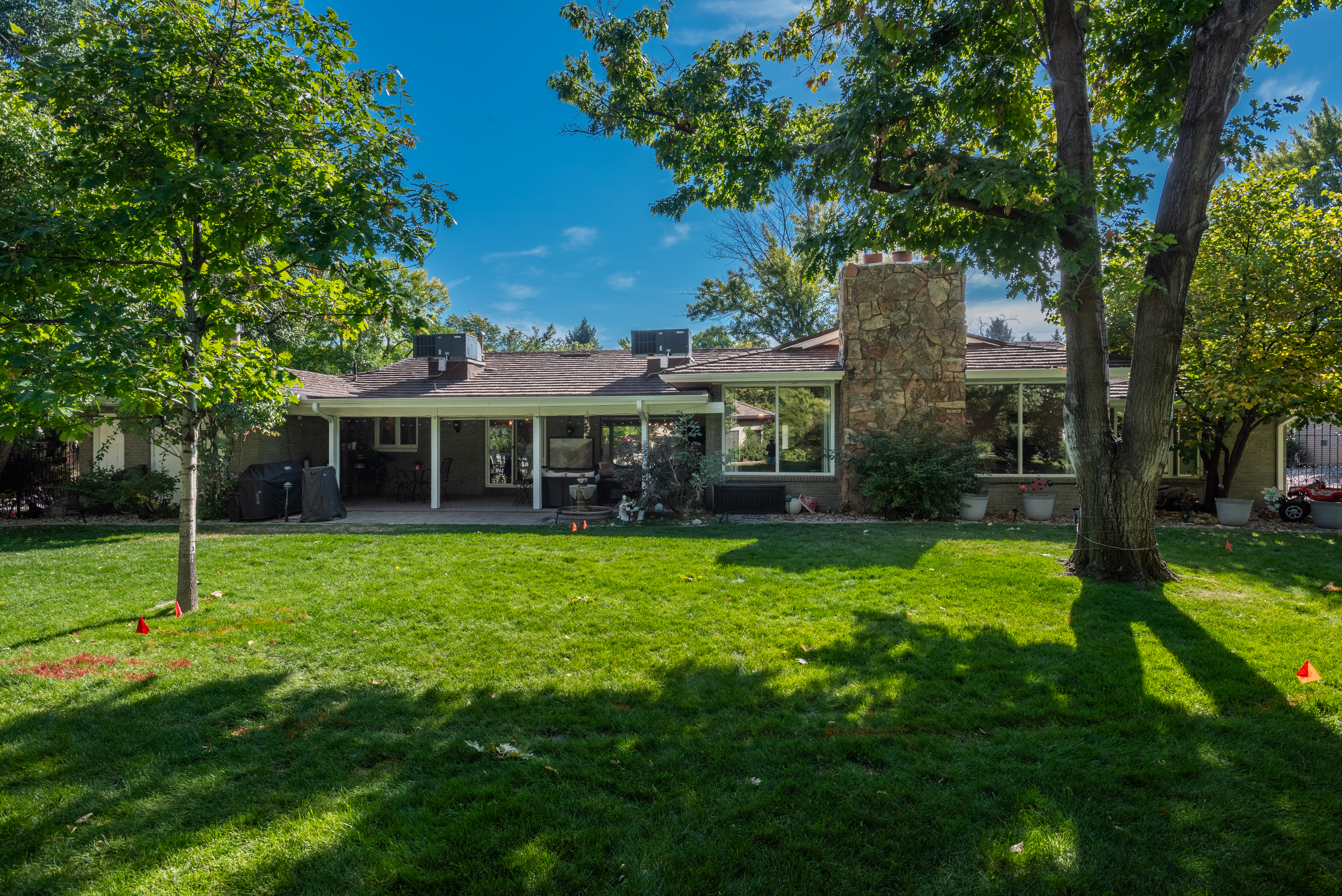 3961 S Magnolia Way 