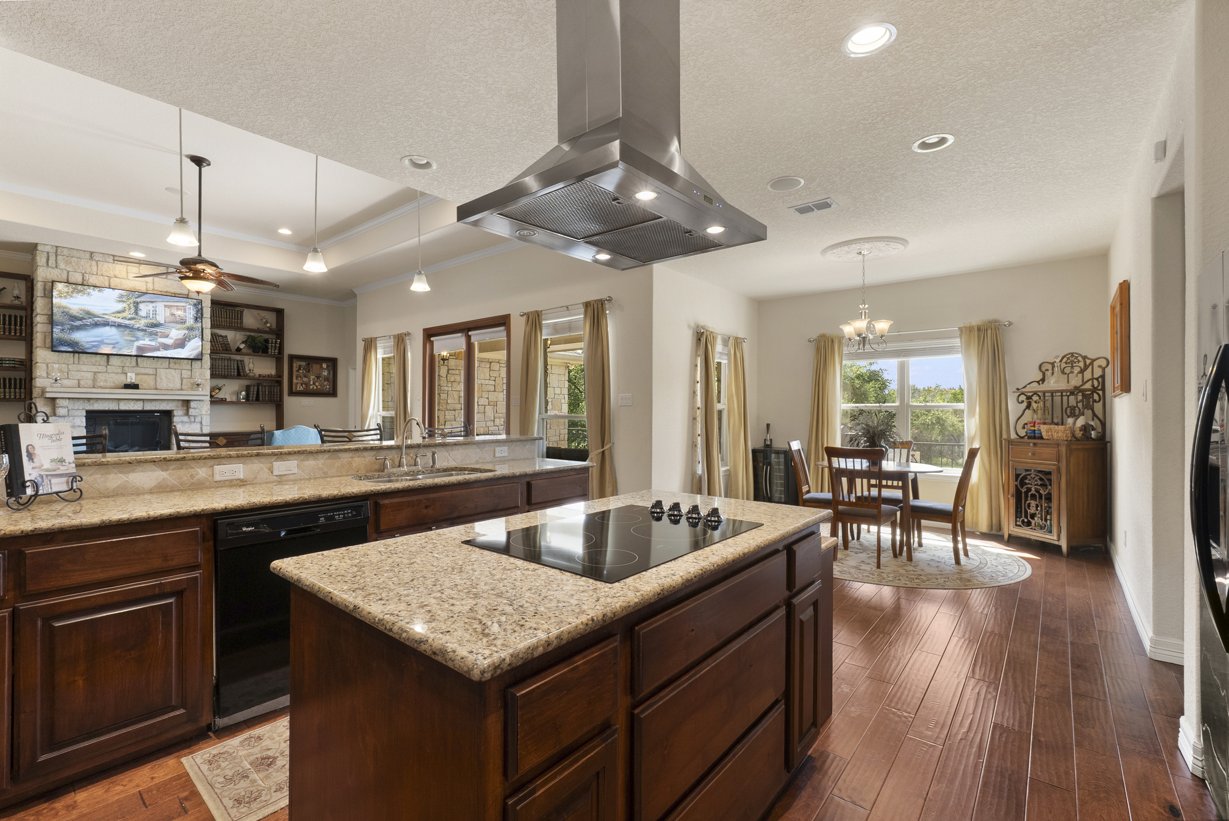 1041 Spanish Trail 