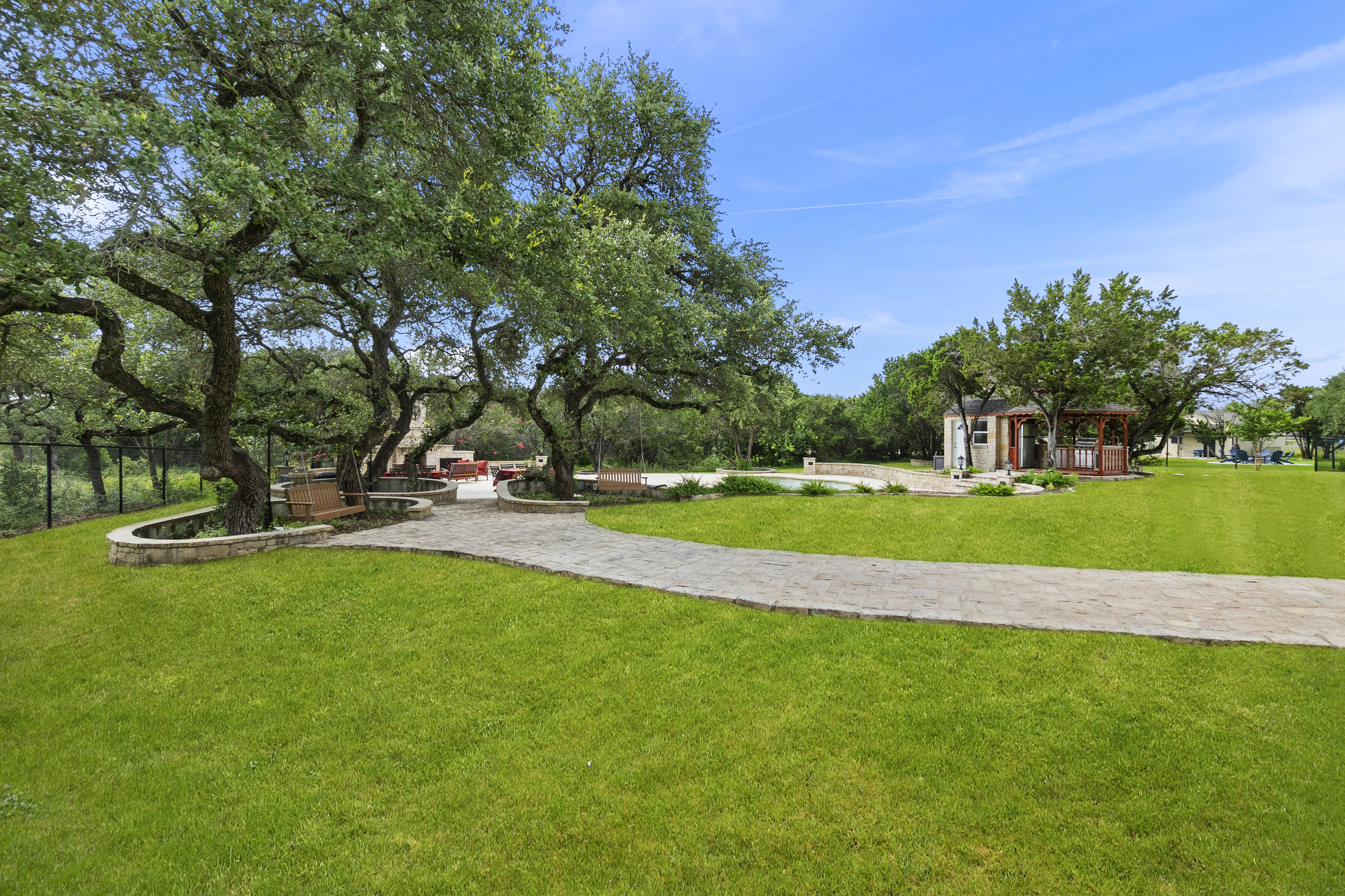 1041 Spanish Trail 