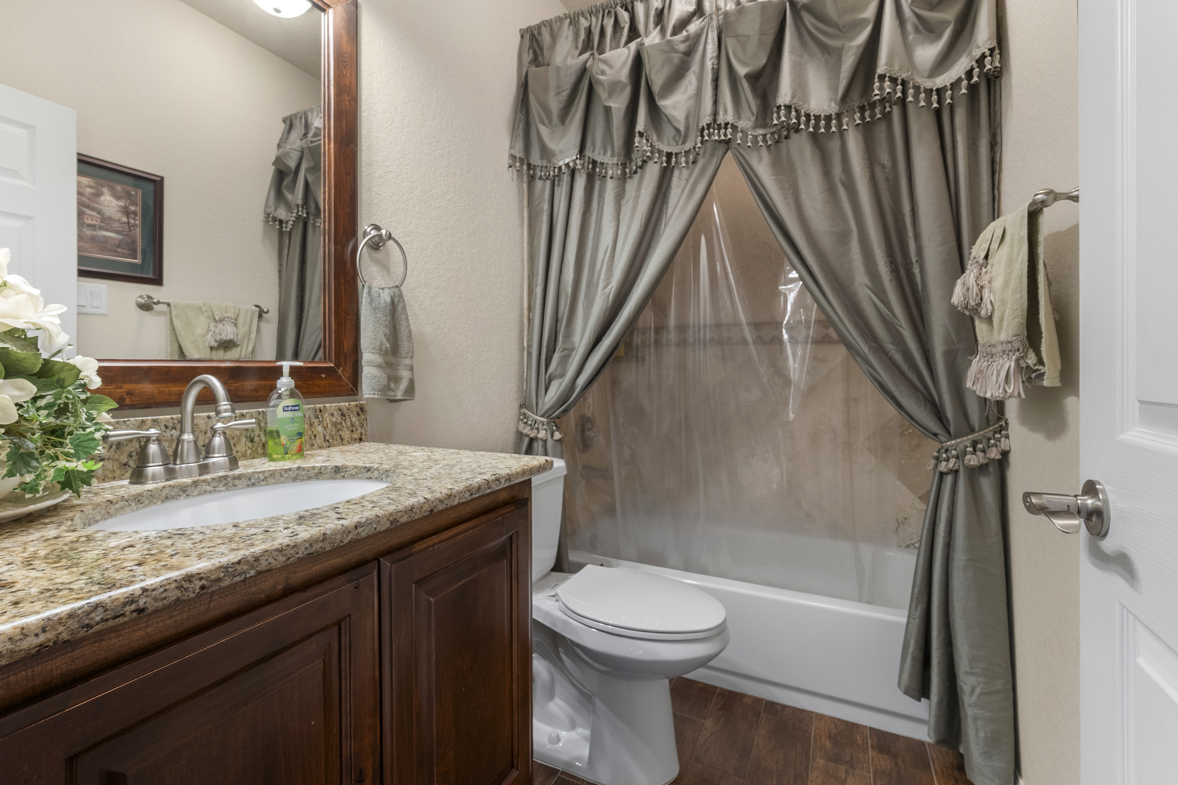 1041 Spanish Trail 