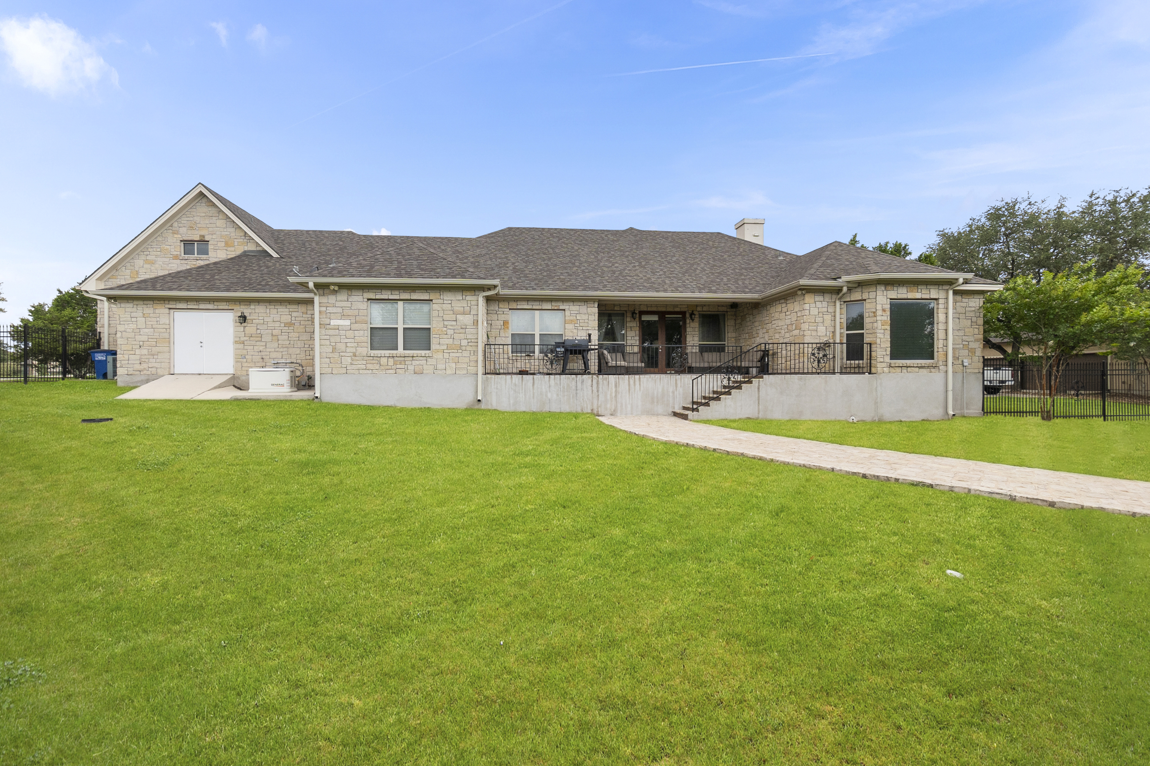 1041 Spanish Trail 