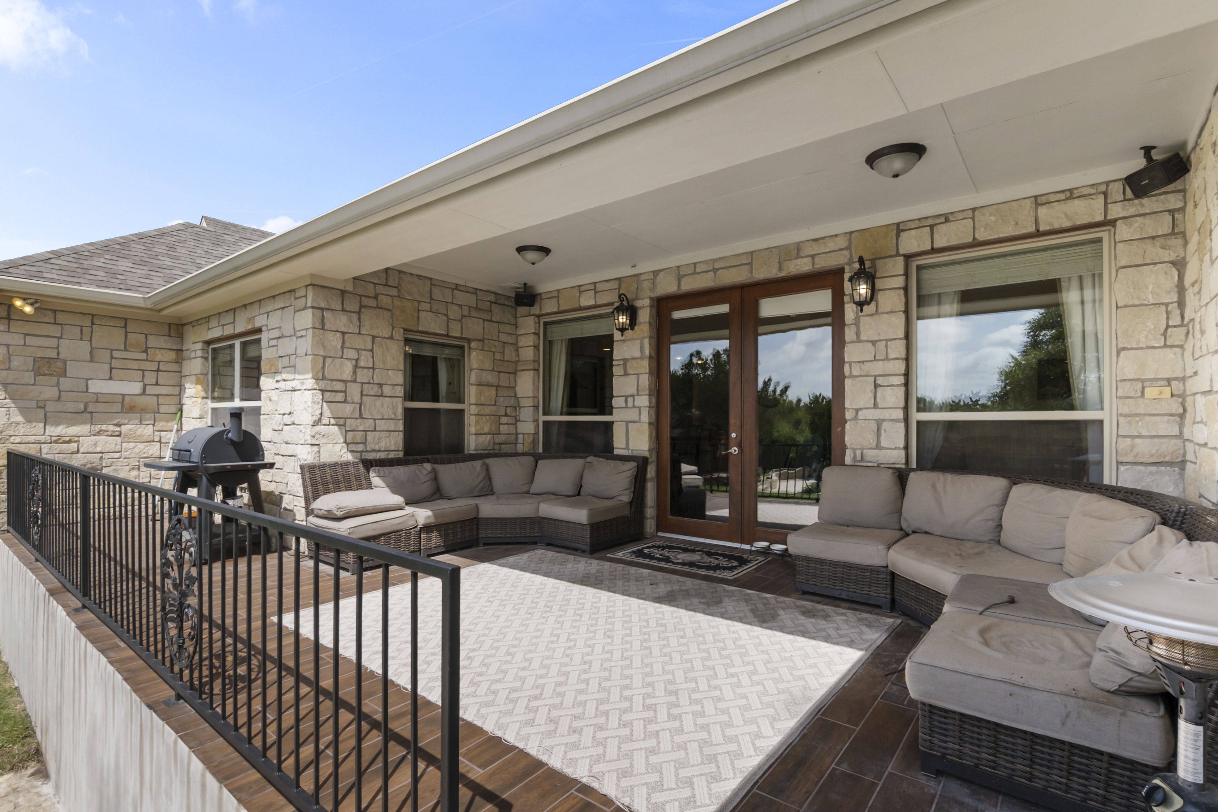 1041 Spanish Trail 