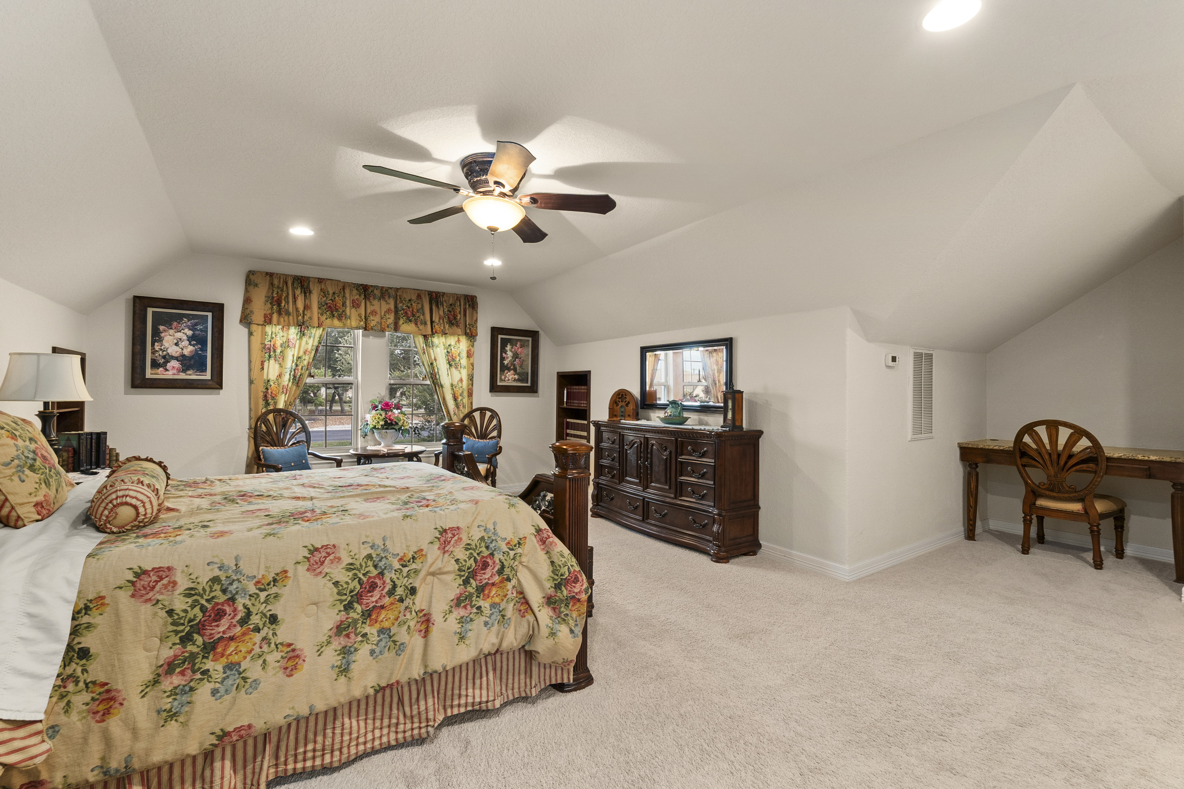 1041 Spanish Trail 