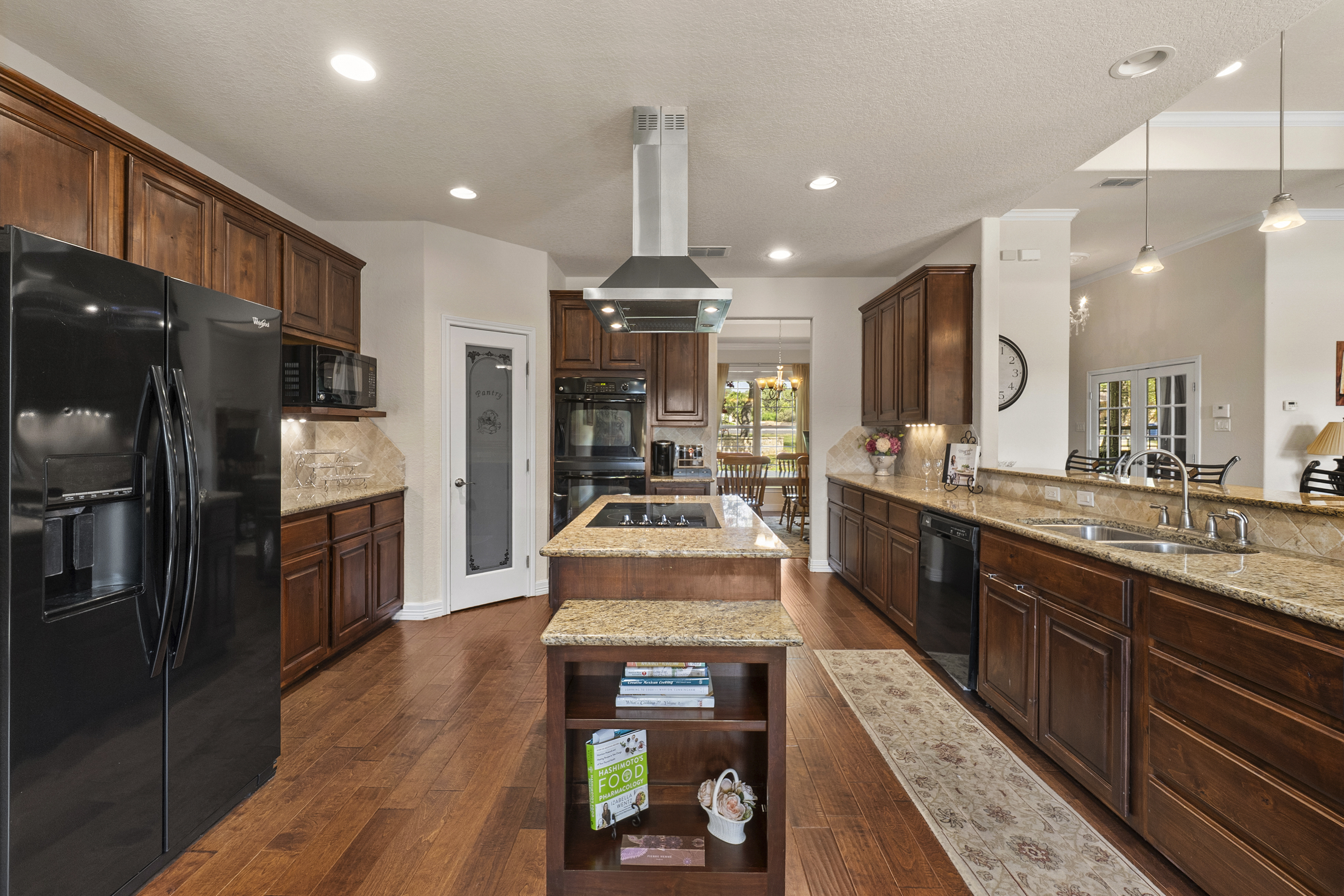 1041 Spanish Trail 