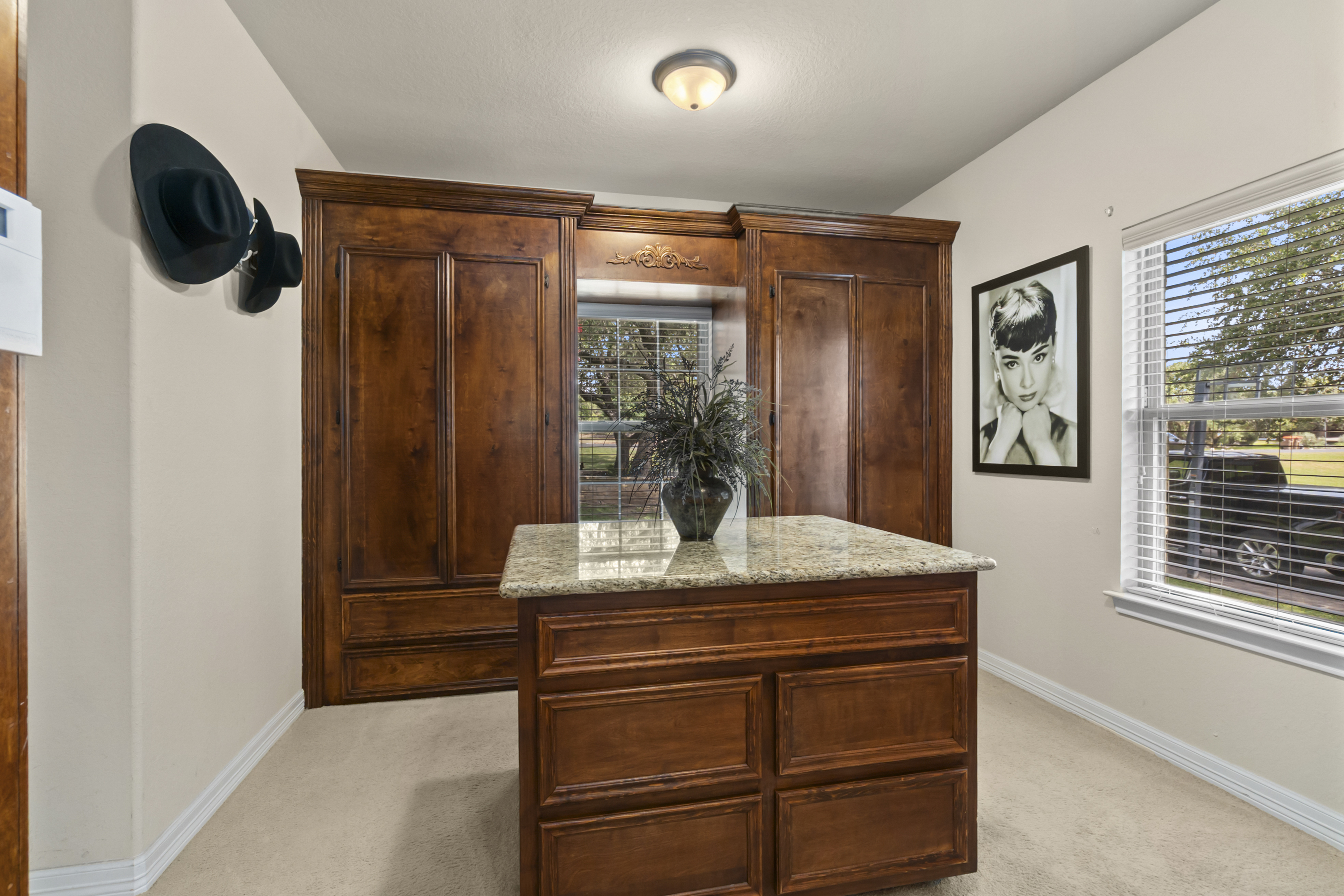 1041 Spanish Trail 