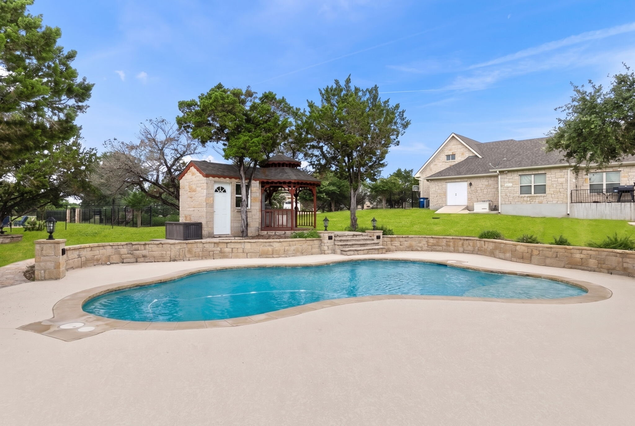 1041 Spanish Trail 