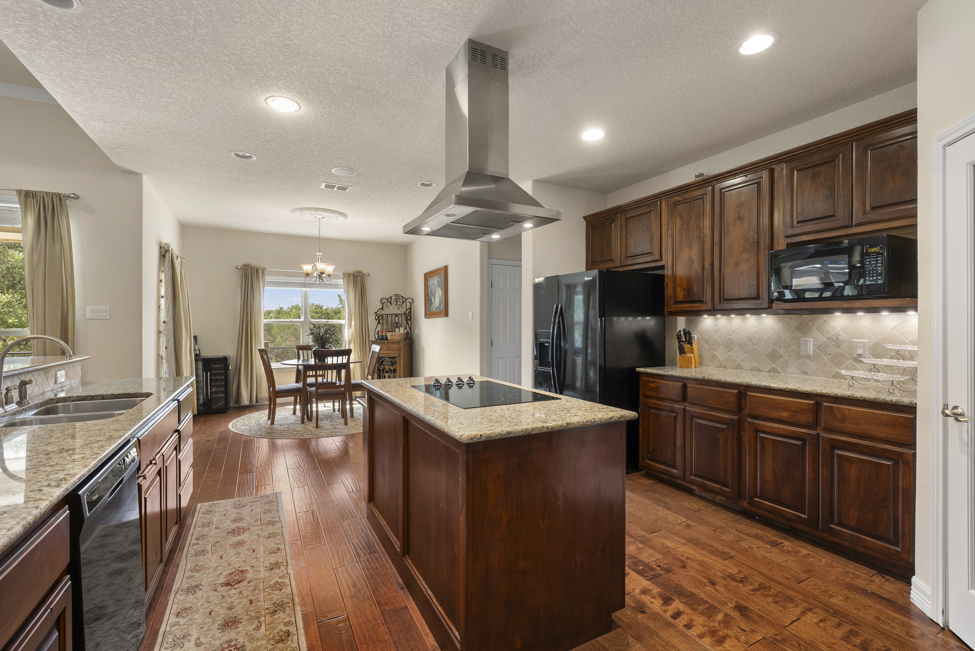 1041 Spanish Trail 