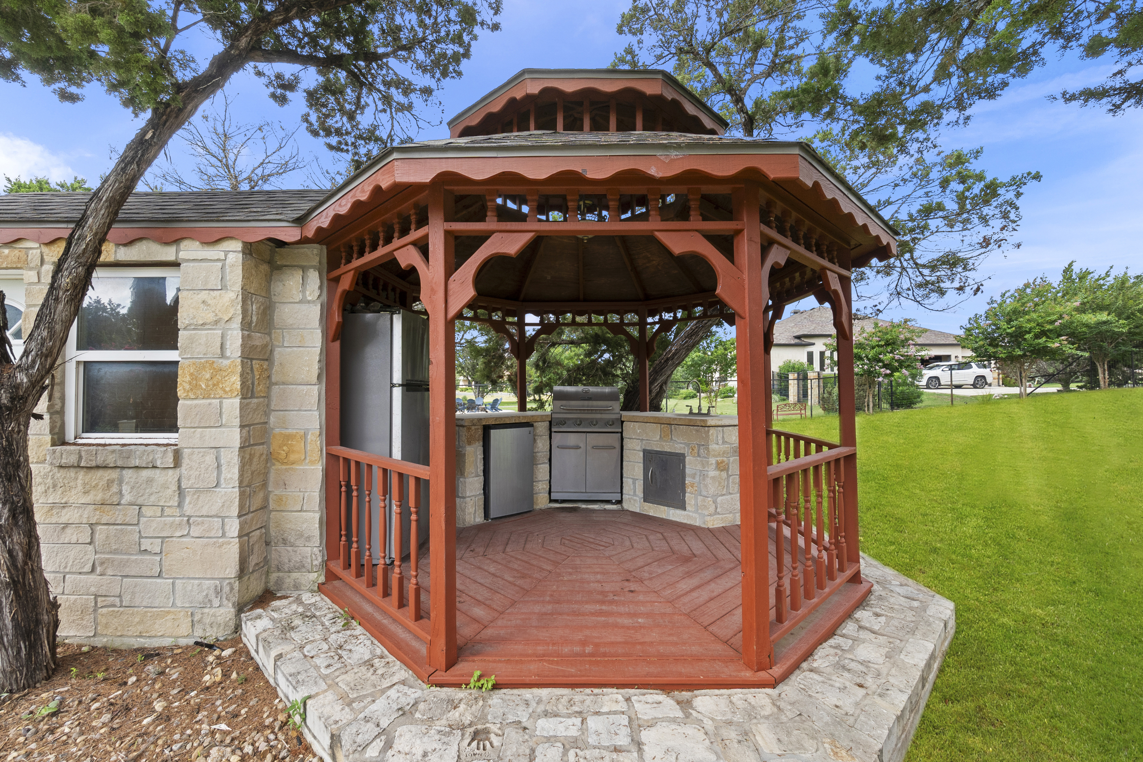 1041 Spanish Trail 