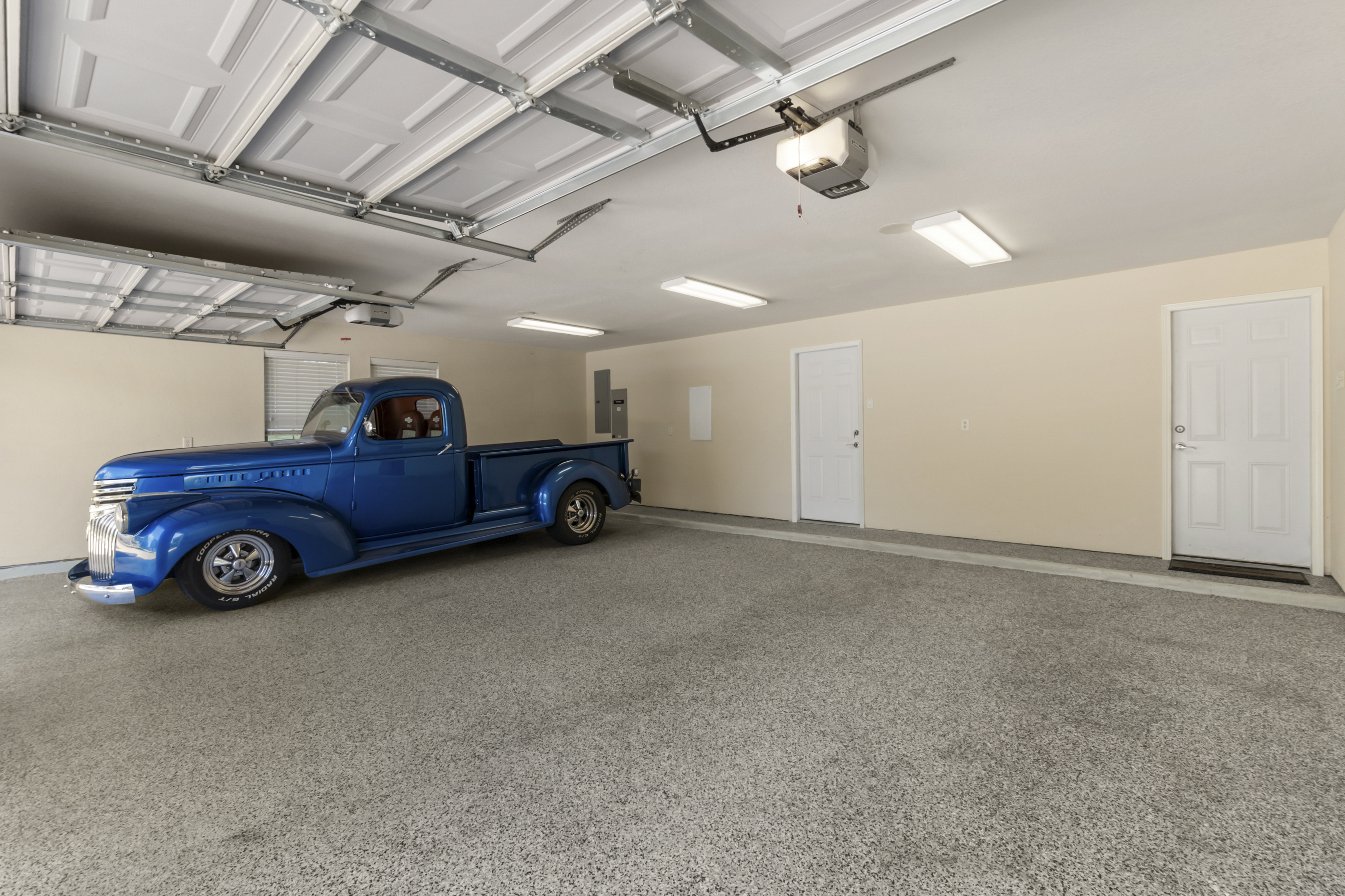 1041 Spanish Trail 