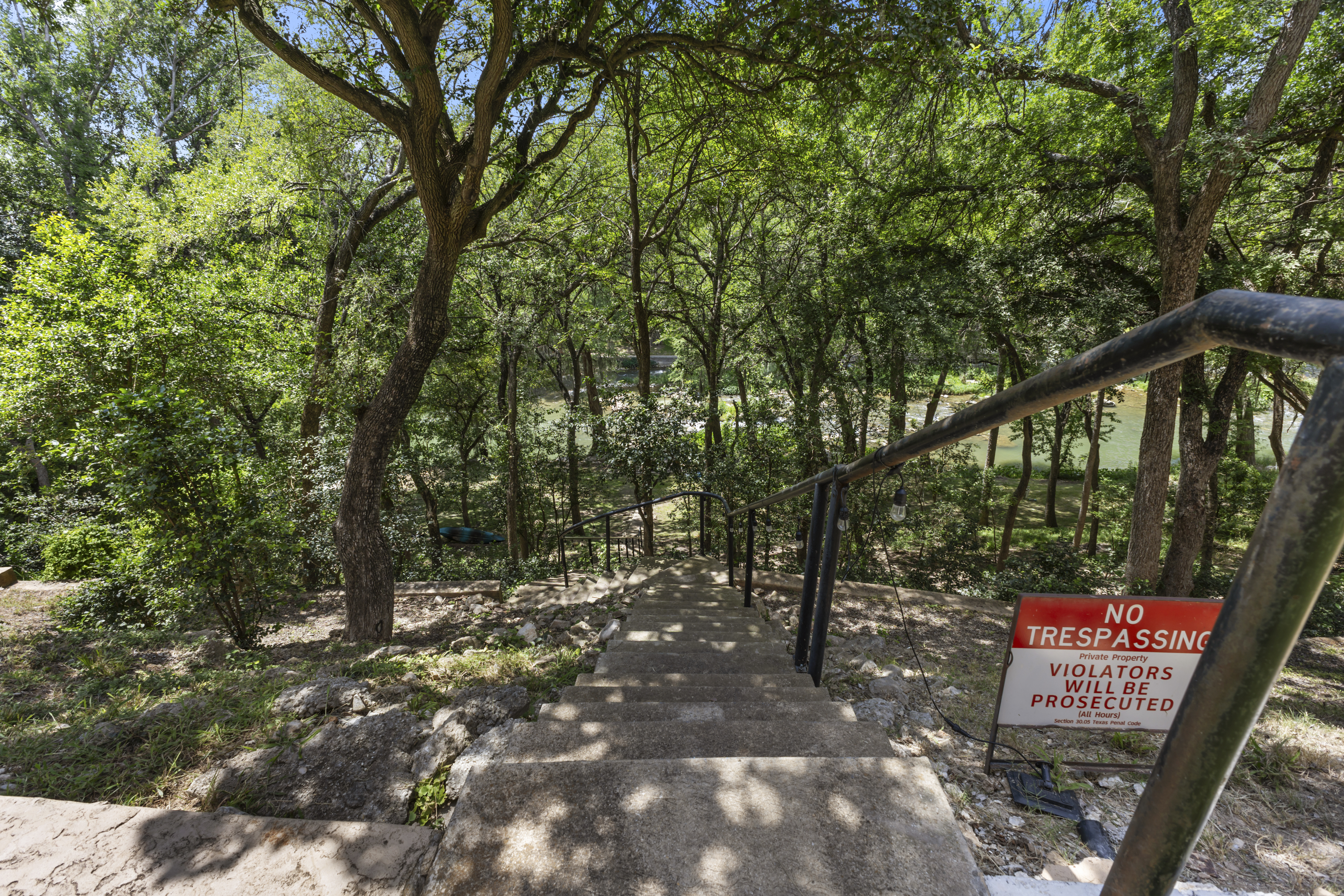 1033 Gruene Road 