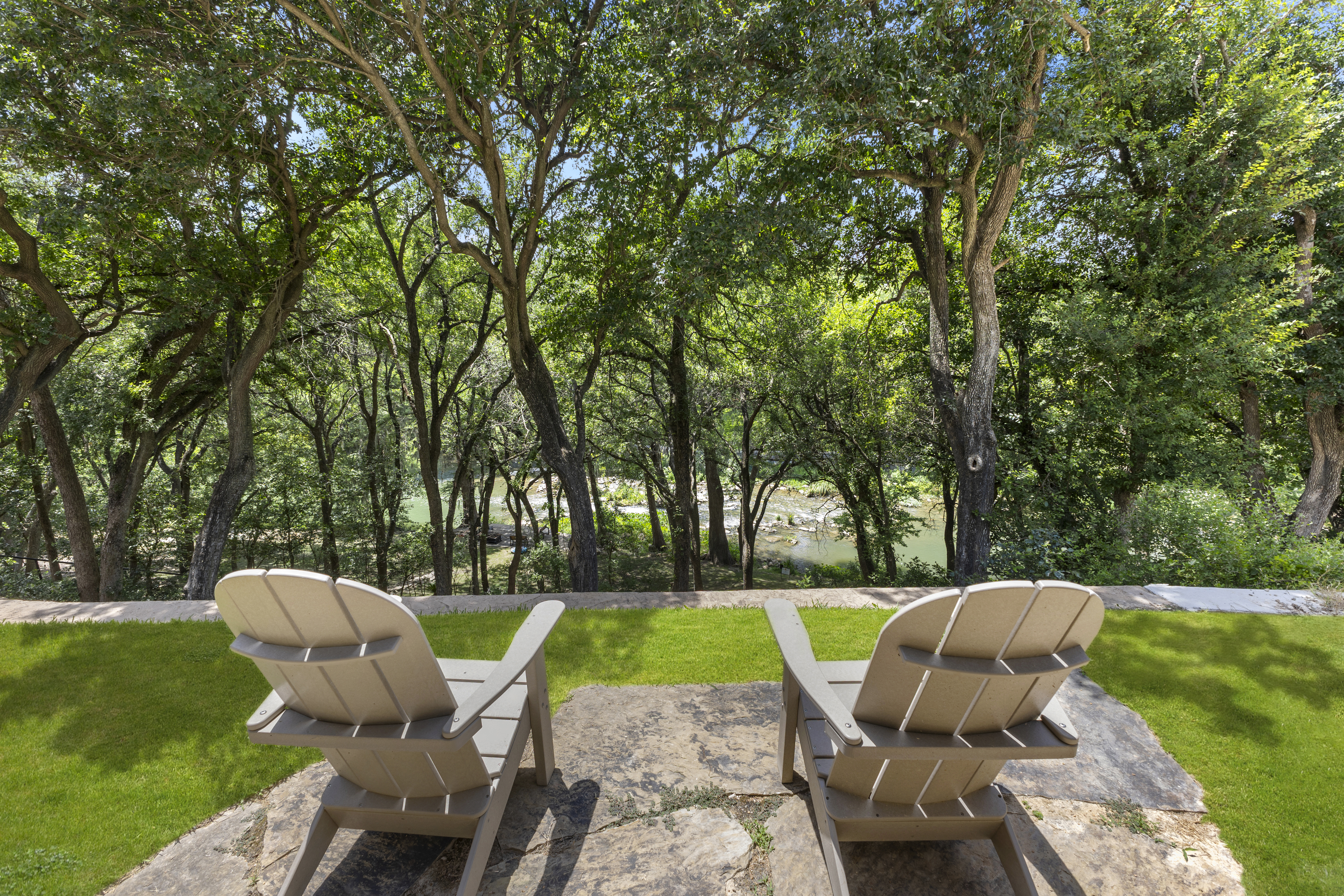 1033 Gruene Road 