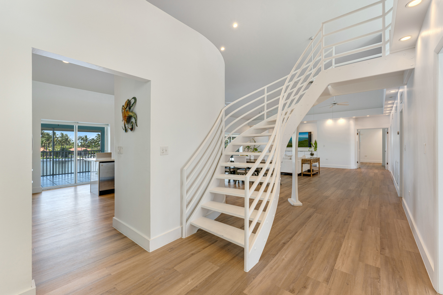 74980 Overseas Highway, 3