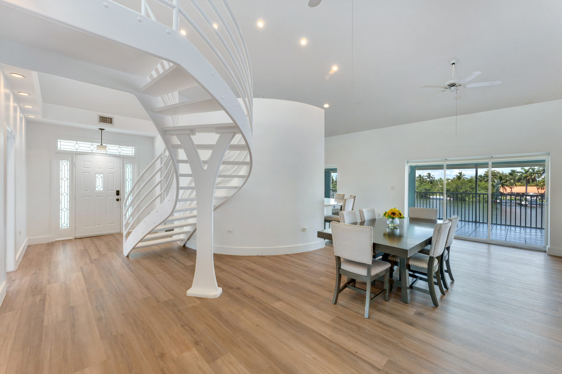 74980 Overseas Highway, 3