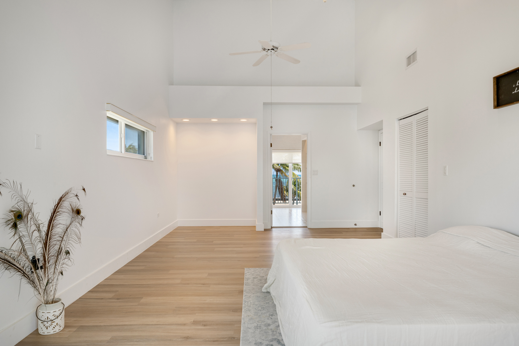 74980 Overseas Highway, 3