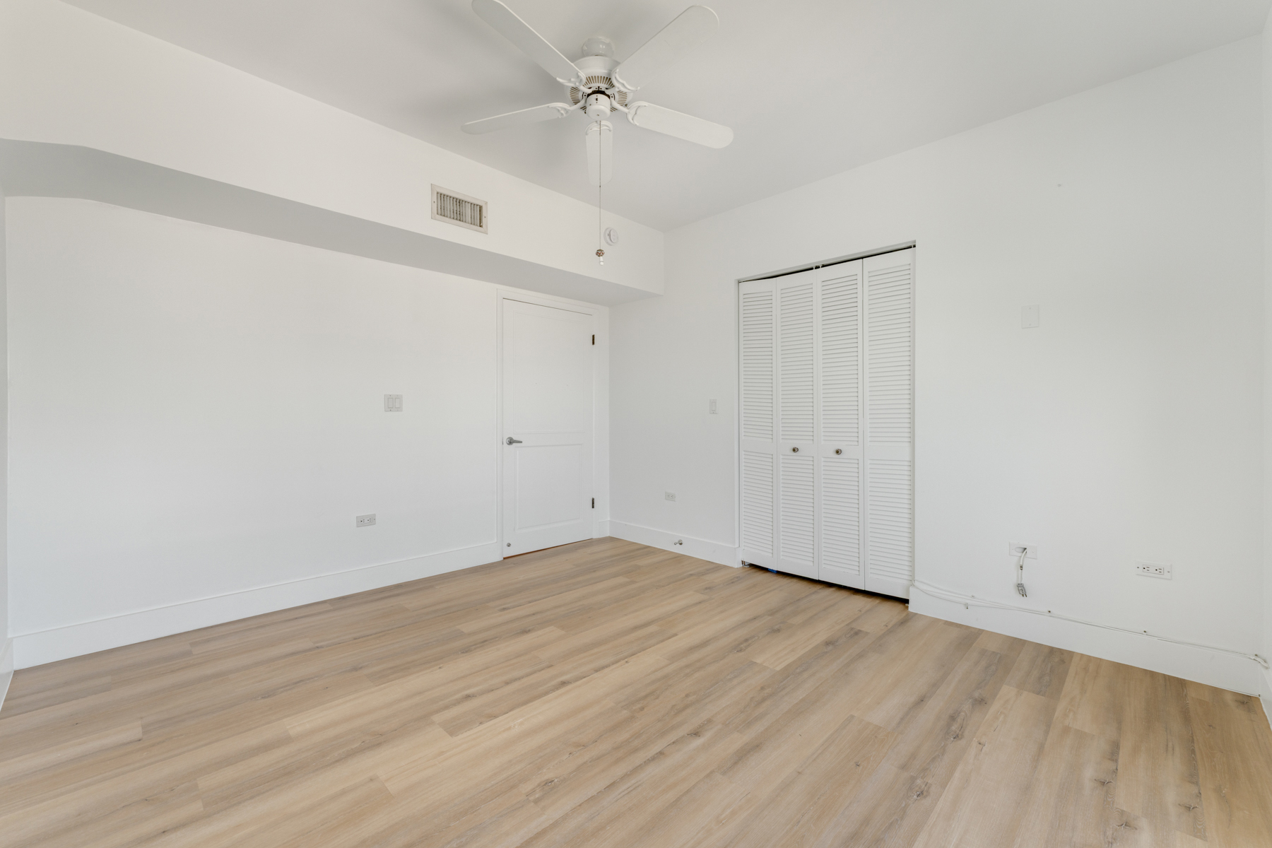74980 Overseas Highway, 3