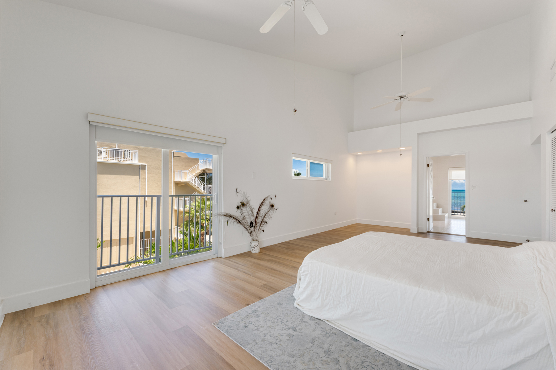 74980 Overseas Highway, 3