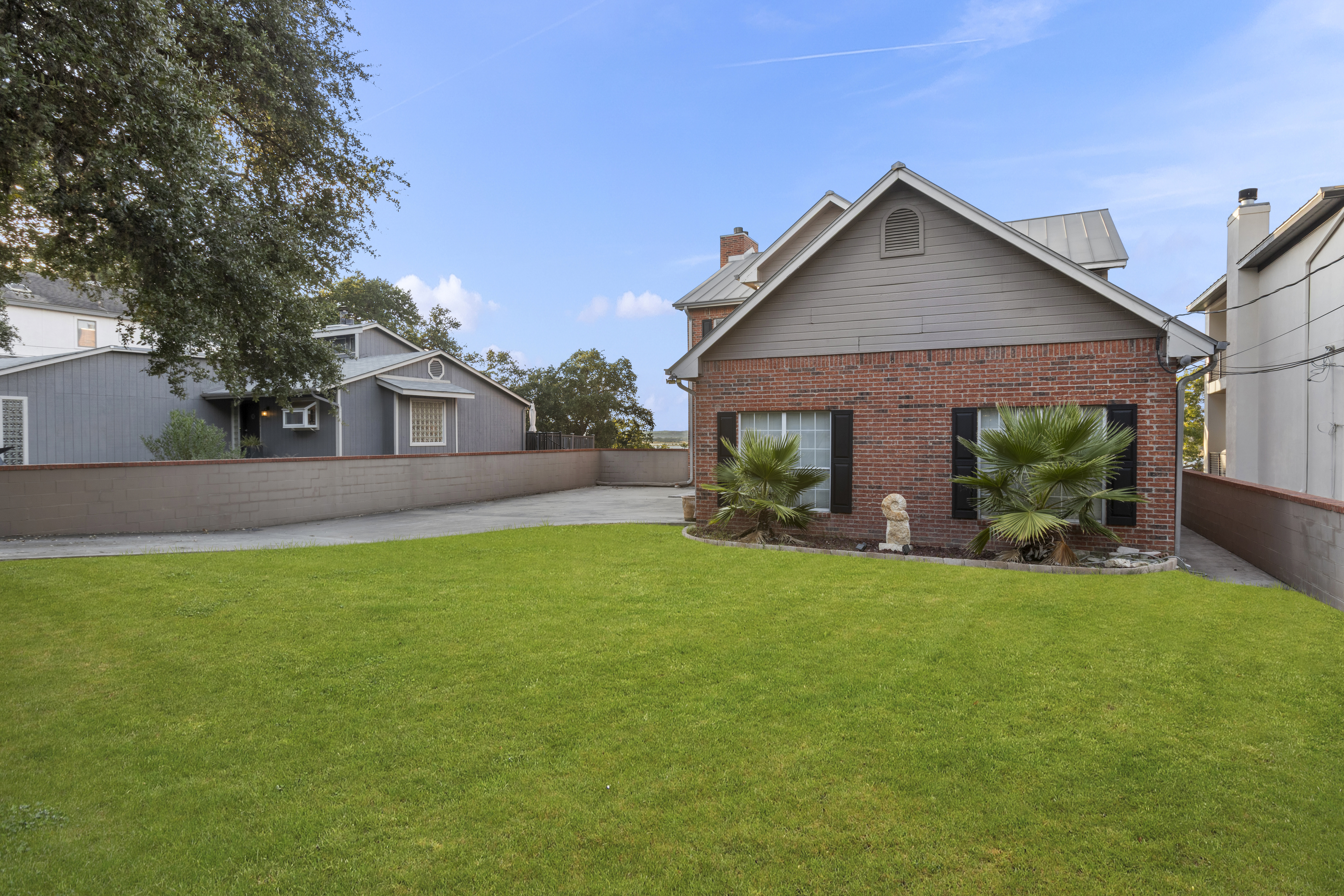 1870 Stagecoach Drive 