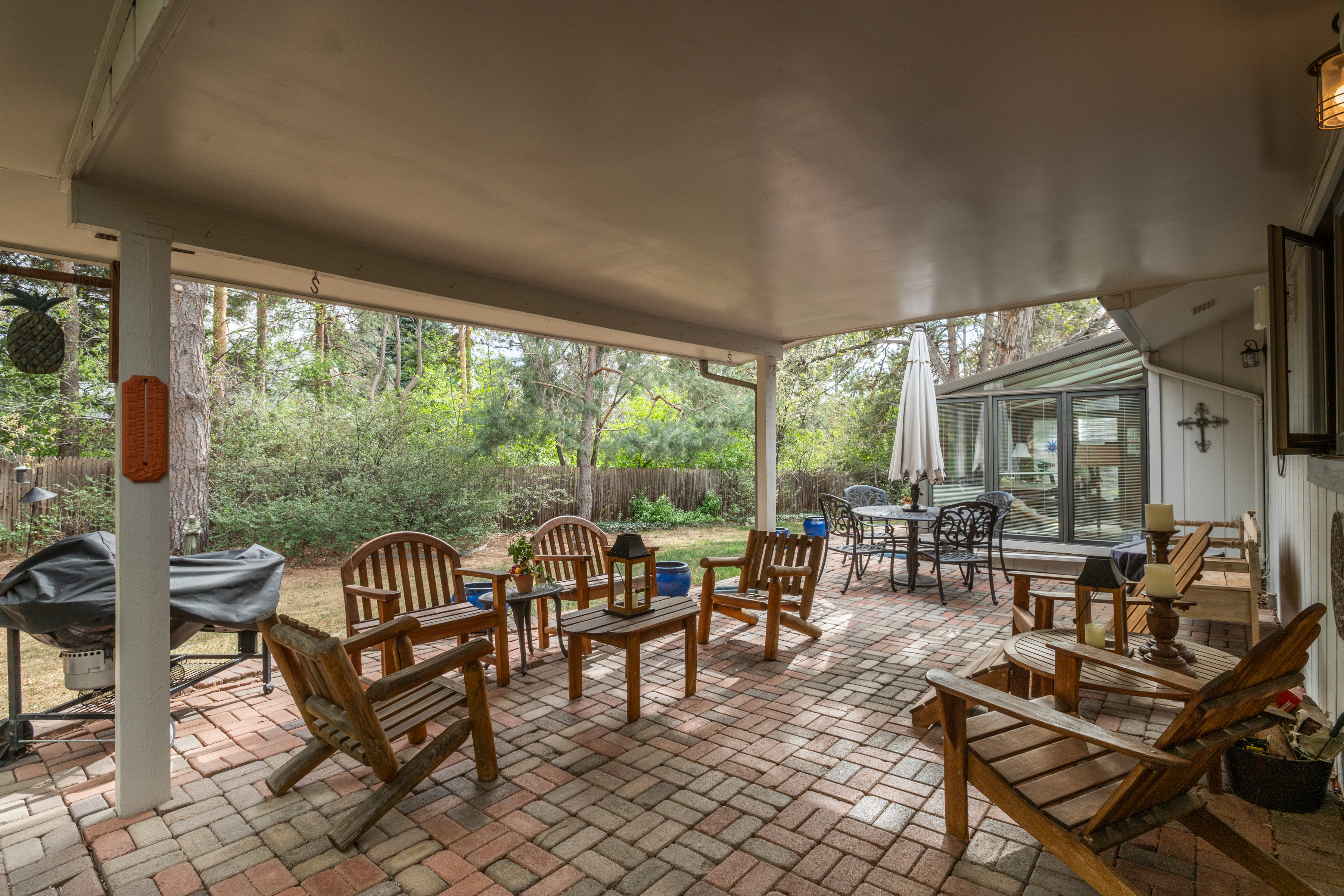 2002 Green Oaks Lane