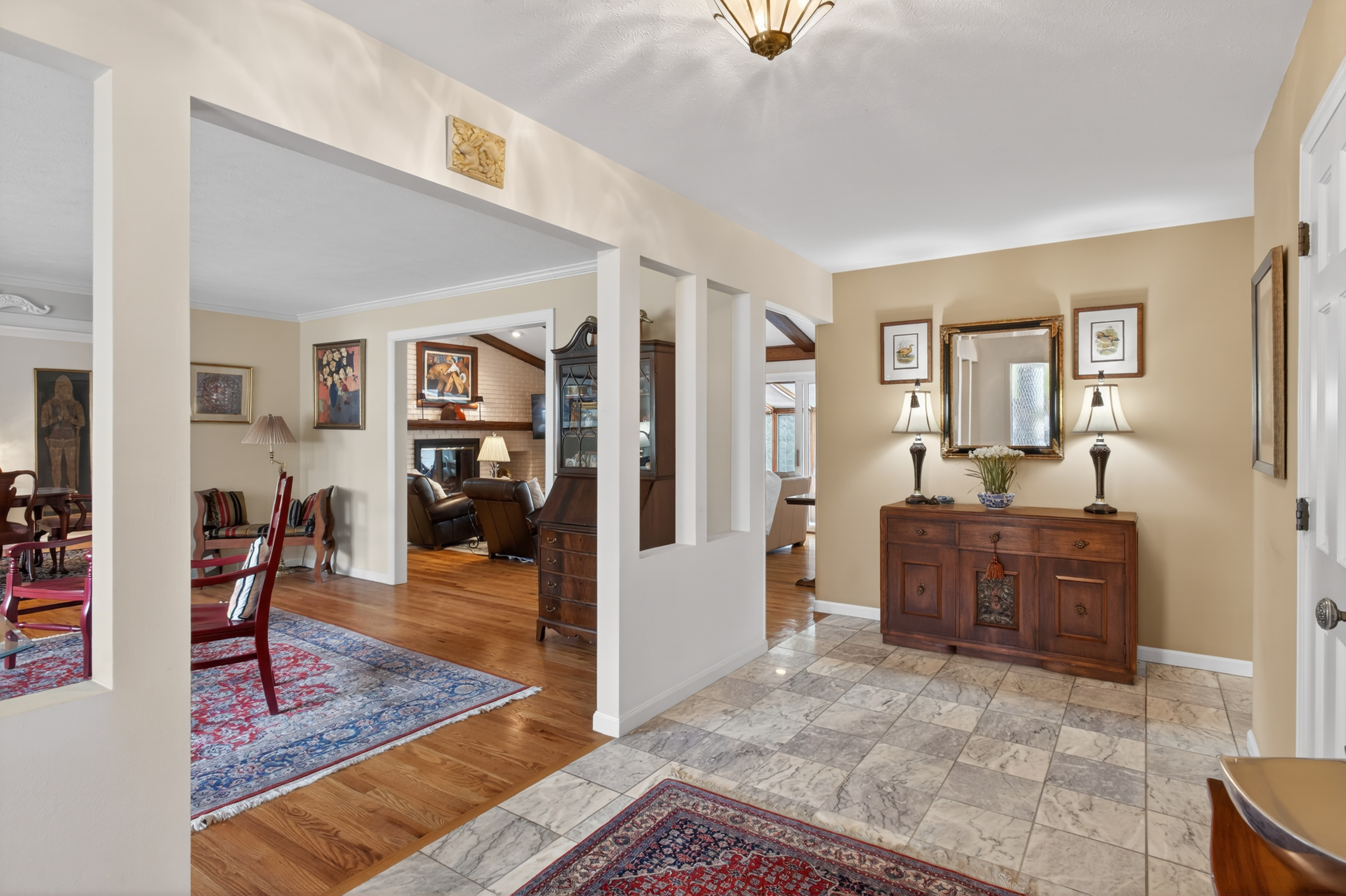 2002 Green Oaks Lane