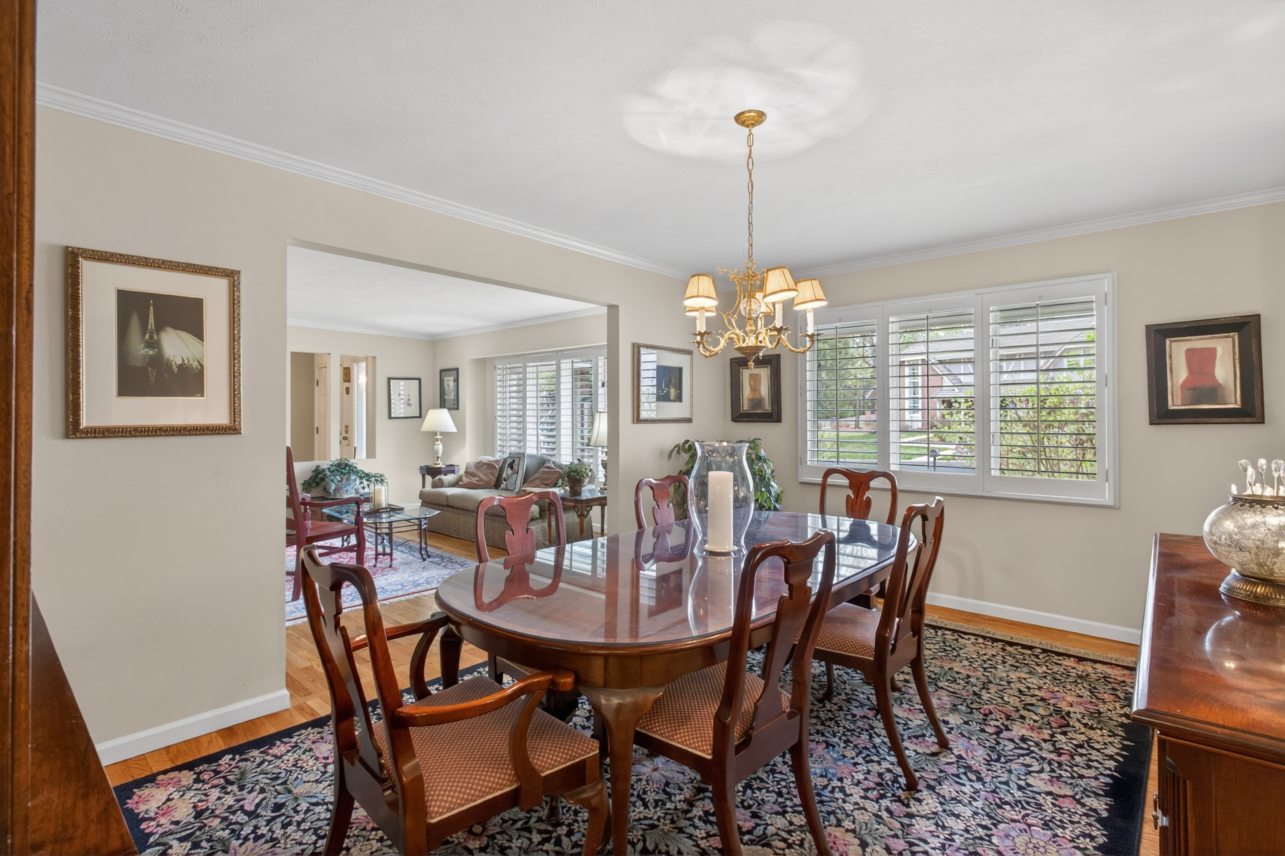 2002 Green Oaks Lane