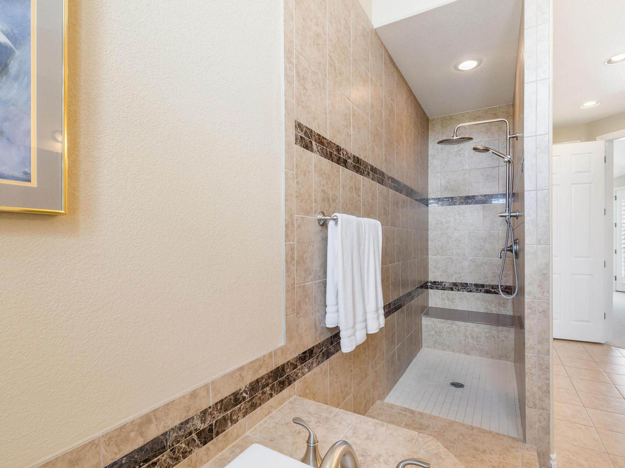 9166 Viaggio Way 