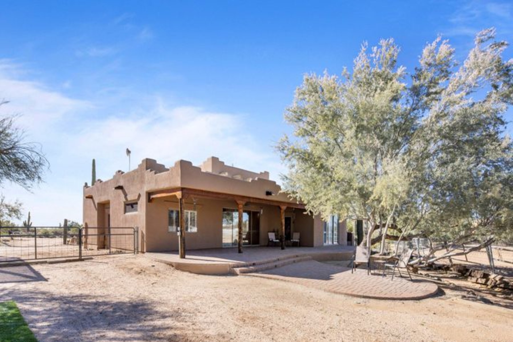 6208 E MORNING VISTA LN