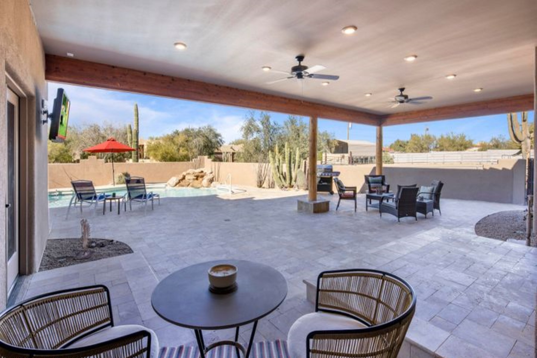 6208 E MORNING VISTA LN