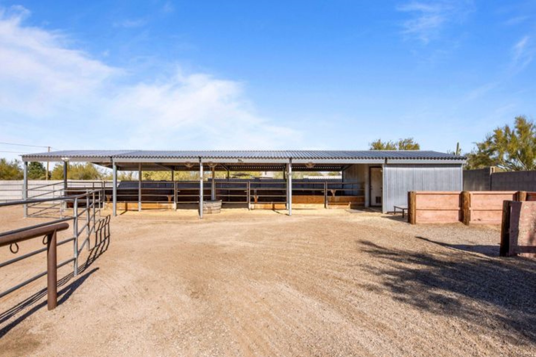 6208 E MORNING VISTA LN