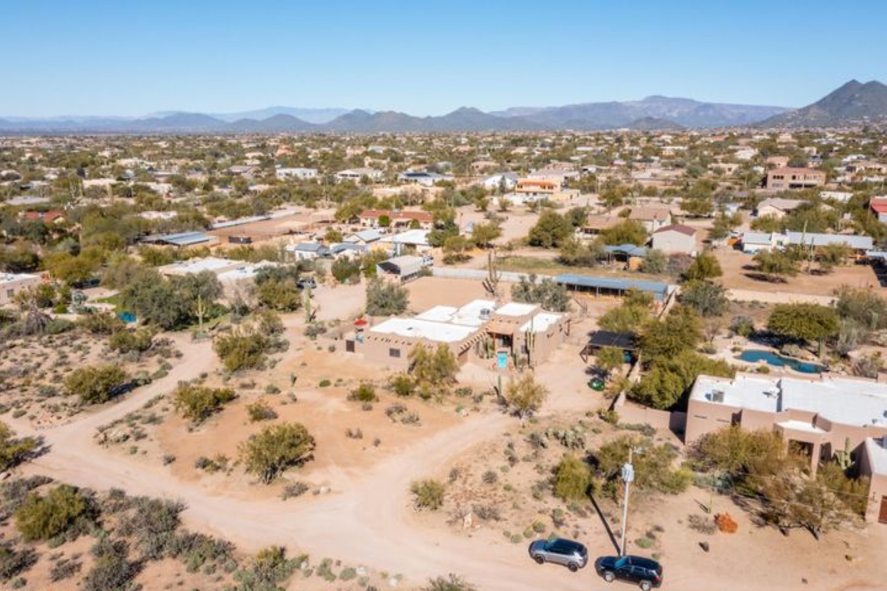 6208 E MORNING VISTA LN