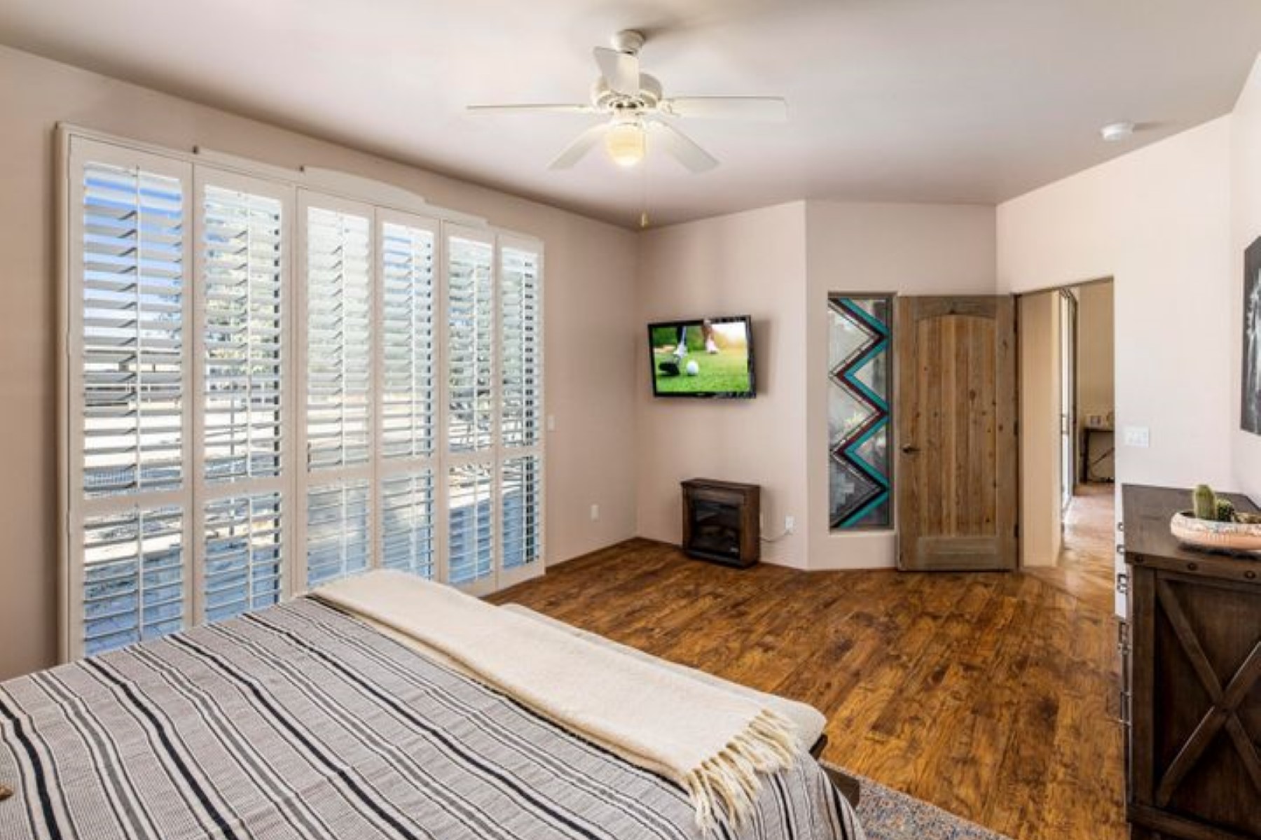 6208 E MORNING VISTA LN