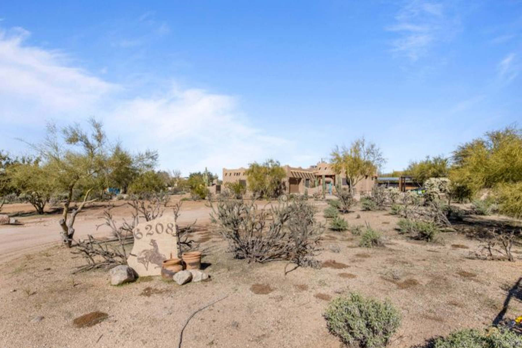 6208 E MORNING VISTA LN