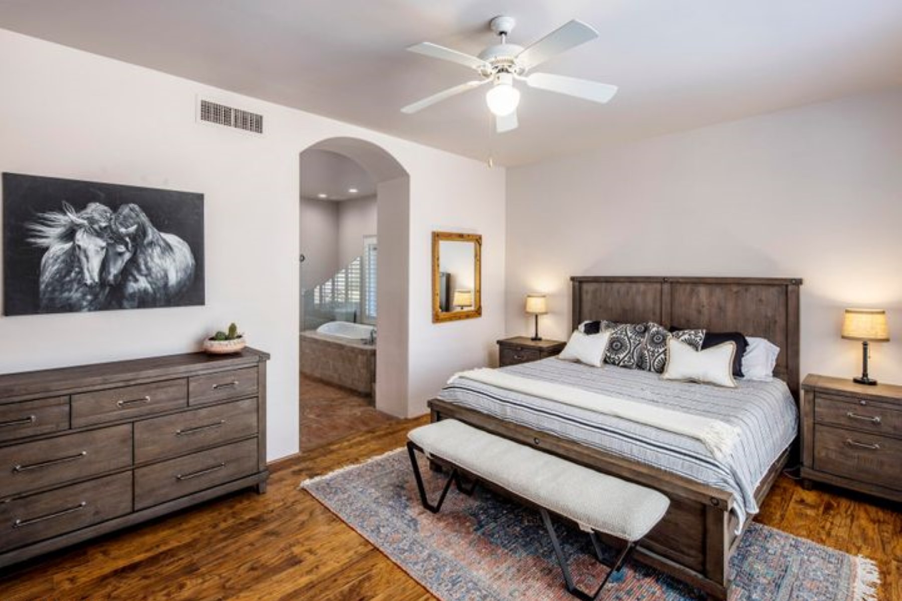 6208 E MORNING VISTA LN