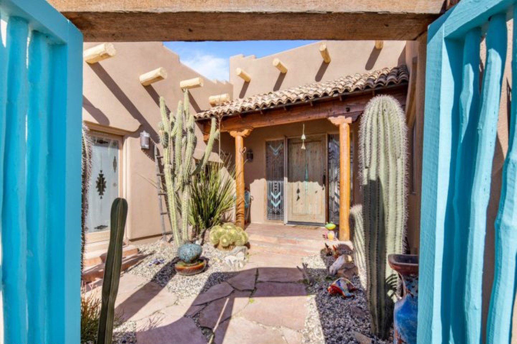 6208 E MORNING VISTA LN