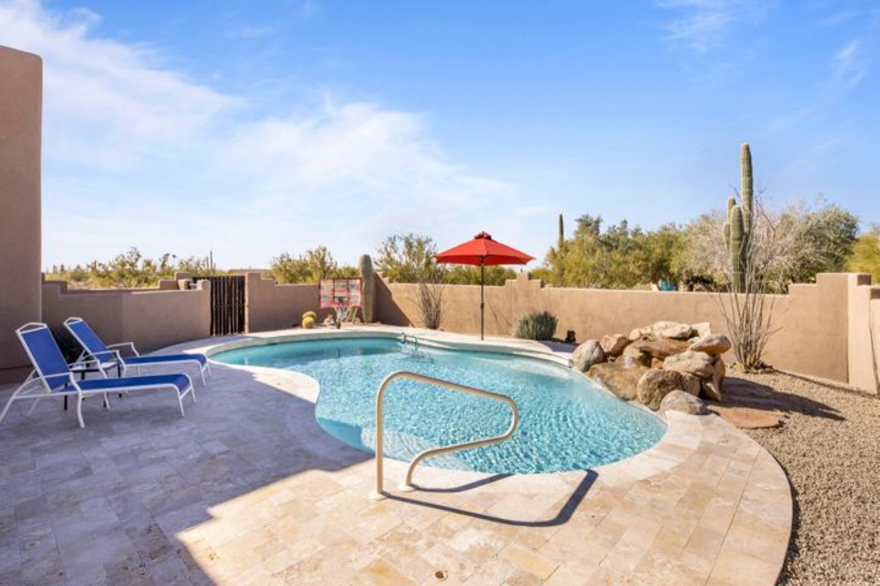 6208 E MORNING VISTA LN