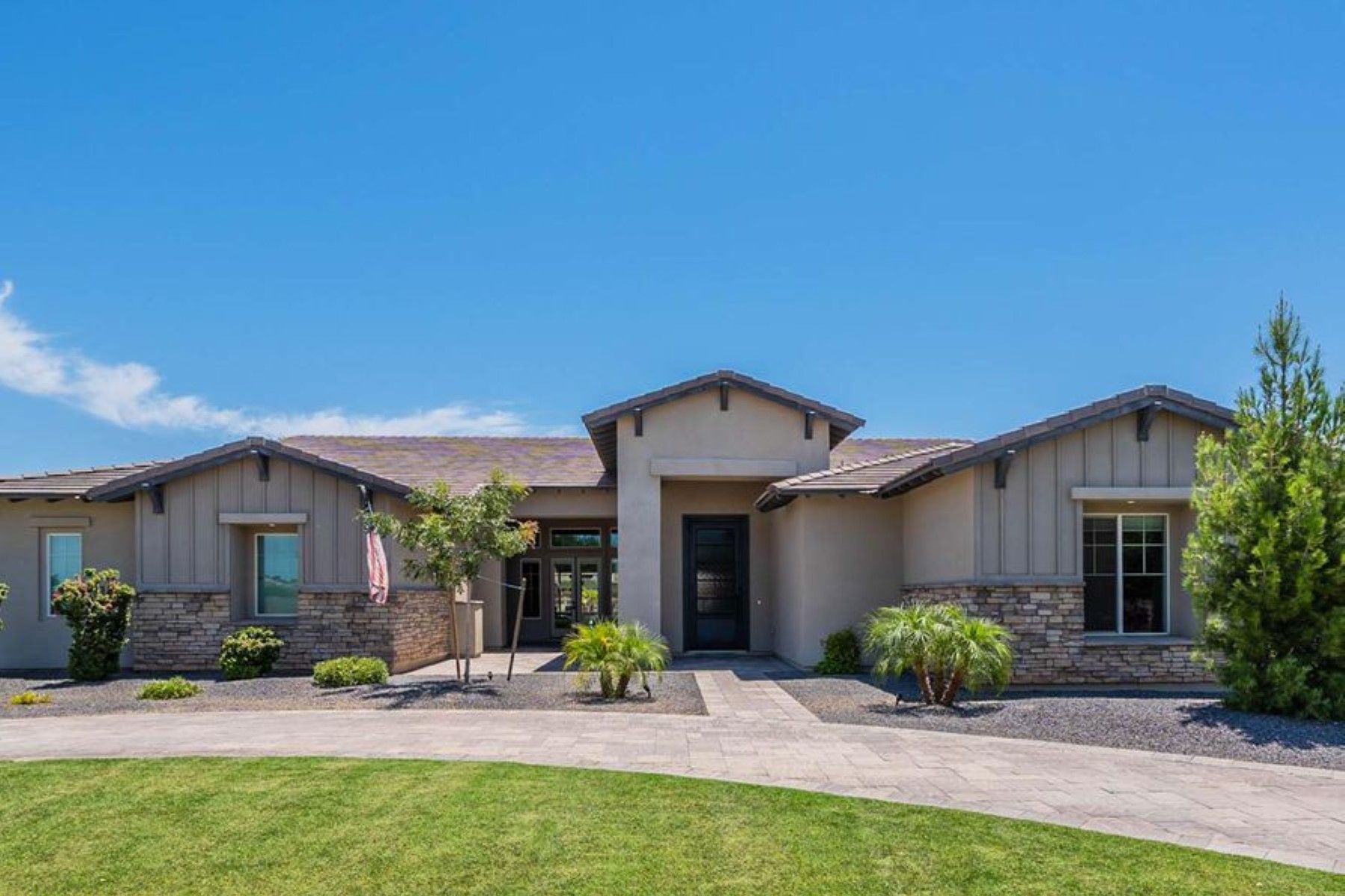 25067 S 197th Way 