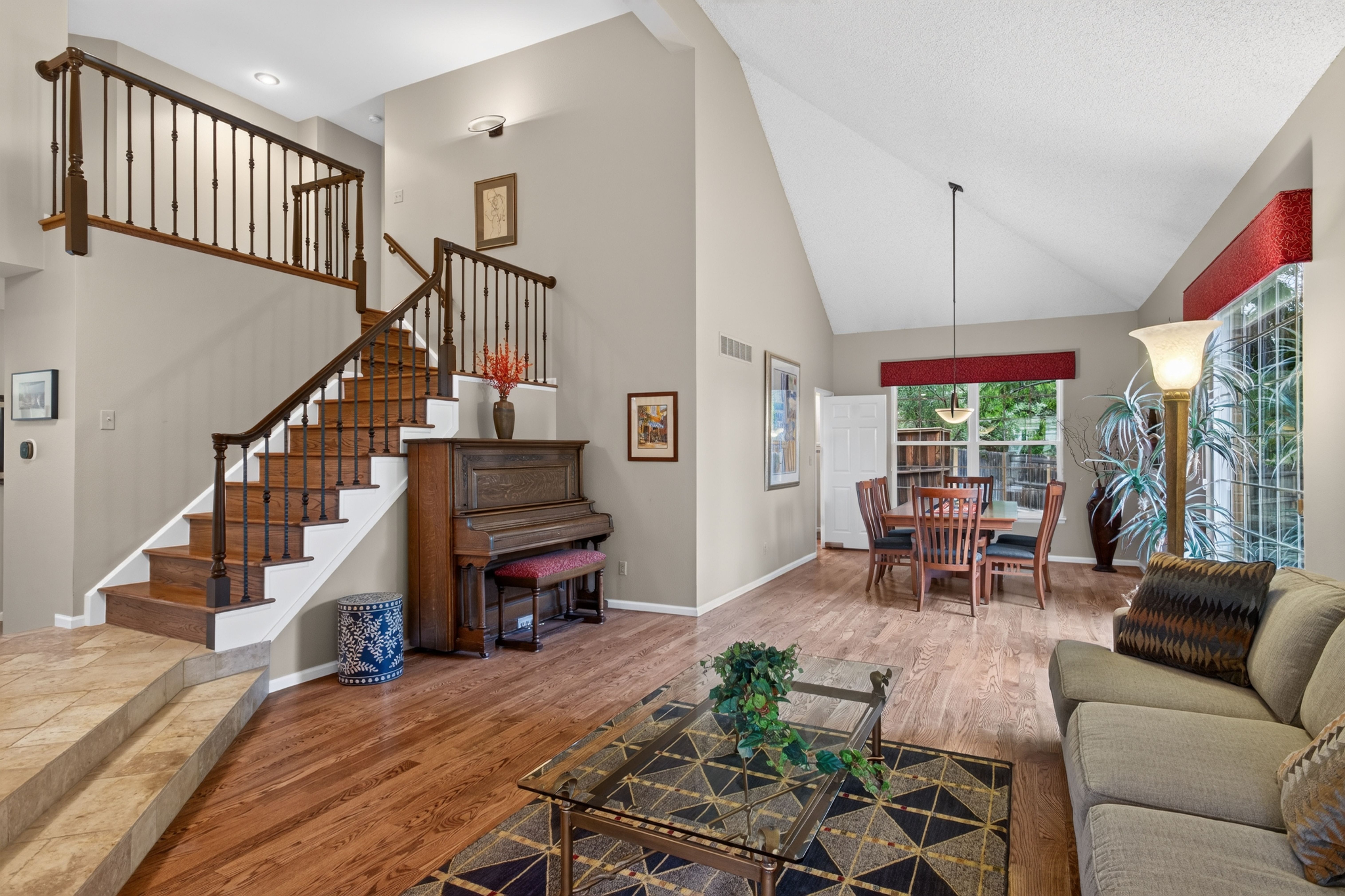 5927 E Jamison Lane