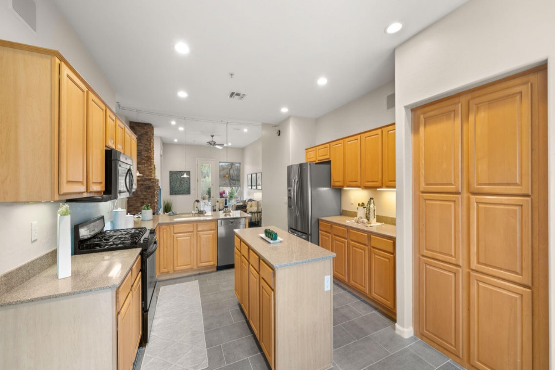 10847 E Autumn Sage Drive 