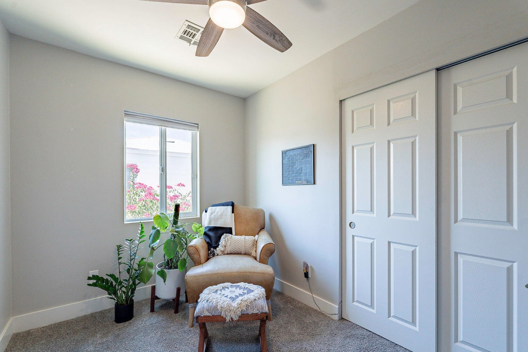 1116 W Turney Avenue 