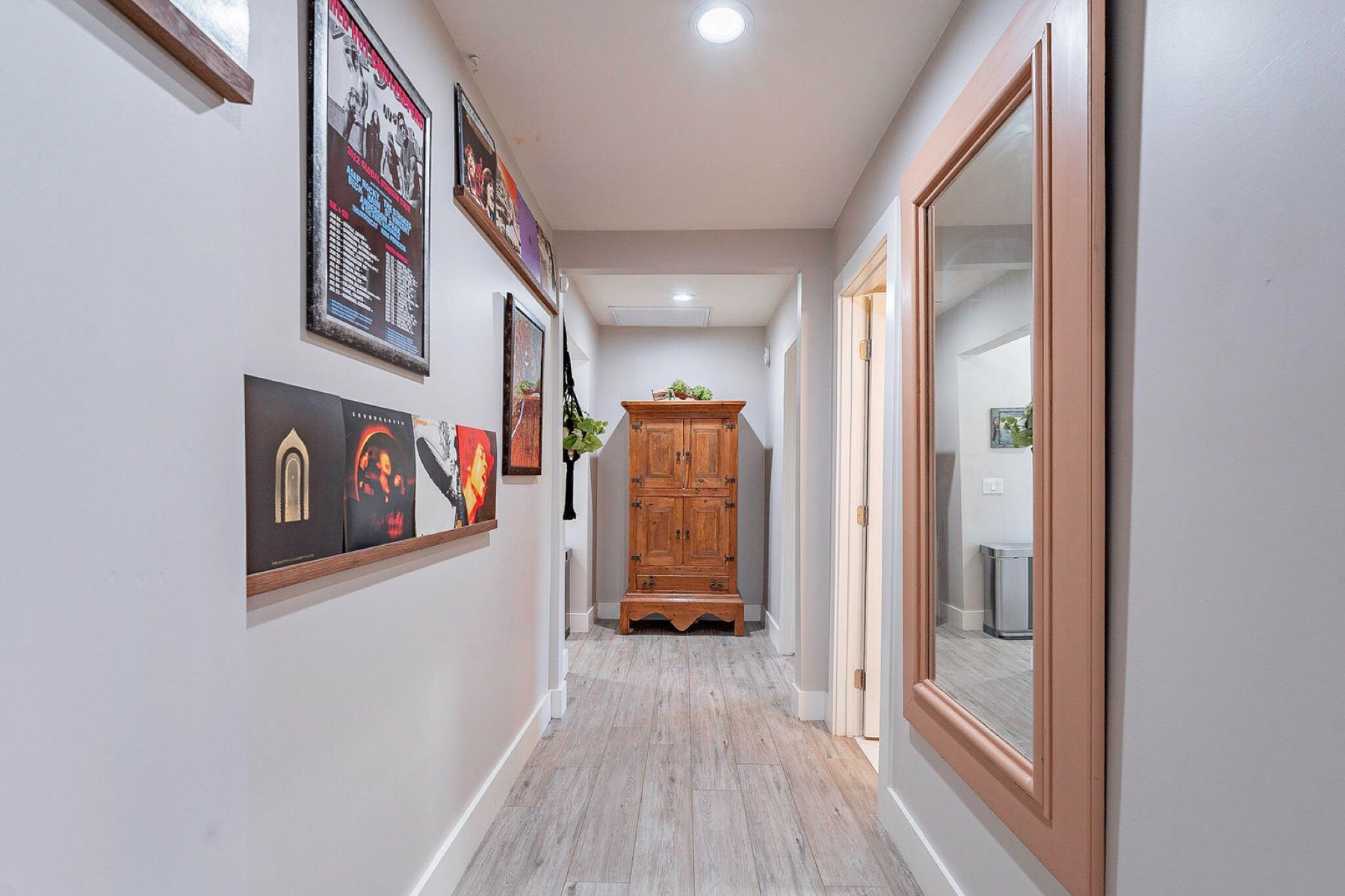 1116 W Turney Avenue 