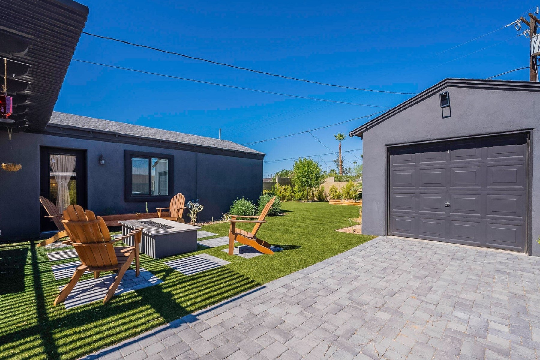 1116 W Turney Avenue 