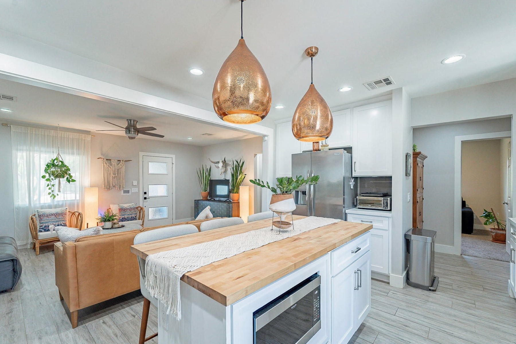 1116 W Turney Avenue 