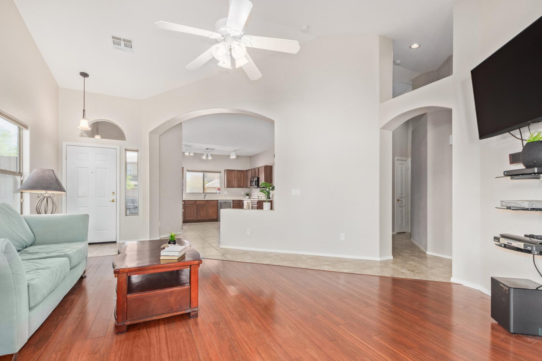 5166 W Belmont Avenue 