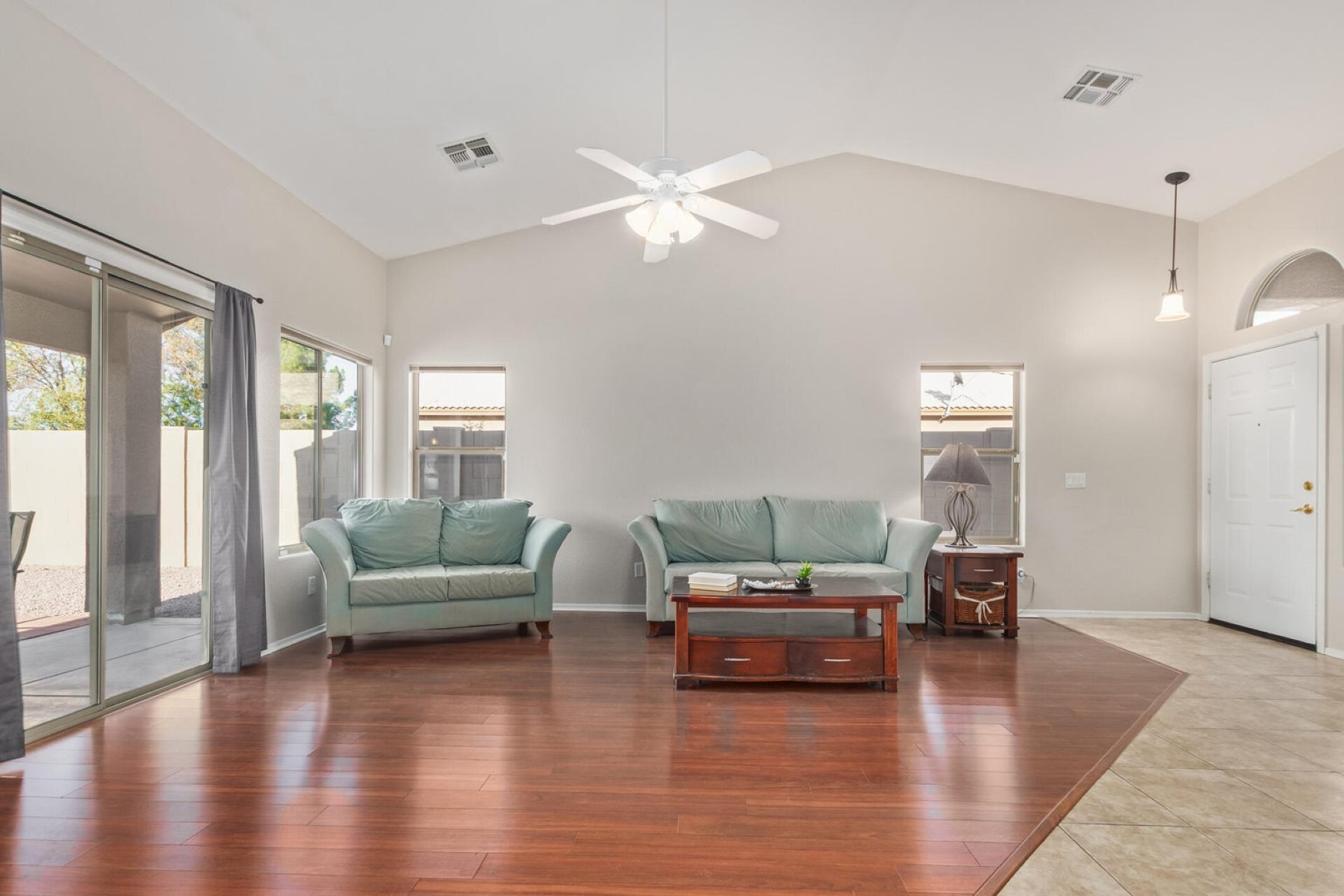 5166 W Belmont Avenue 