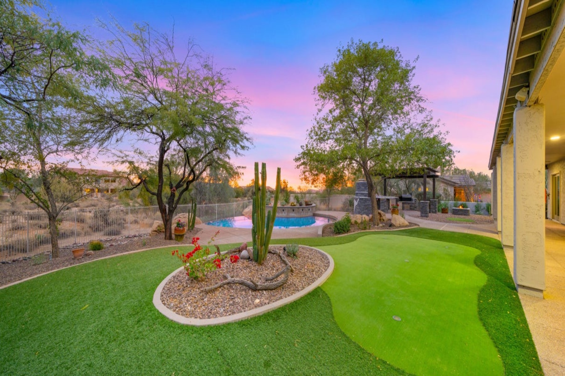 5675 E Greythorn Drive 