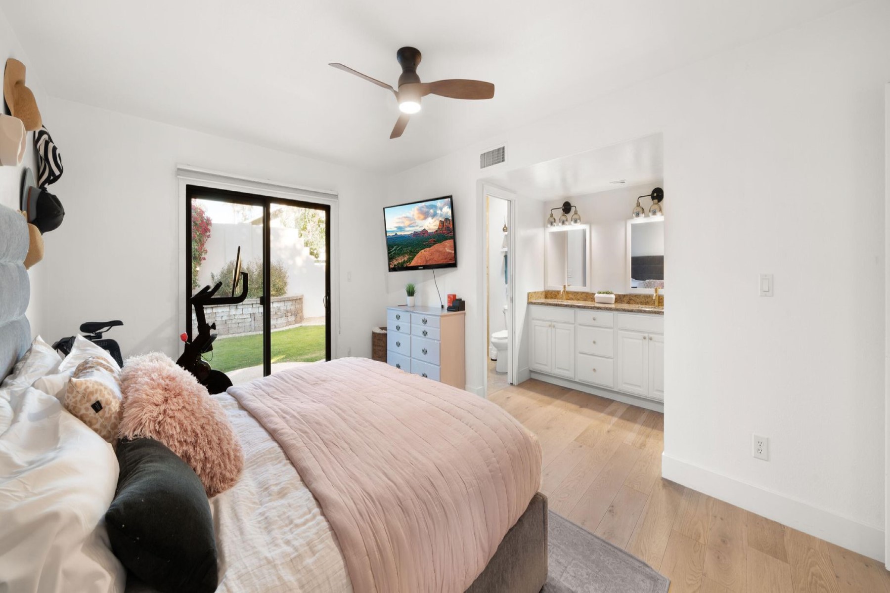 2268 E Clinton Street 