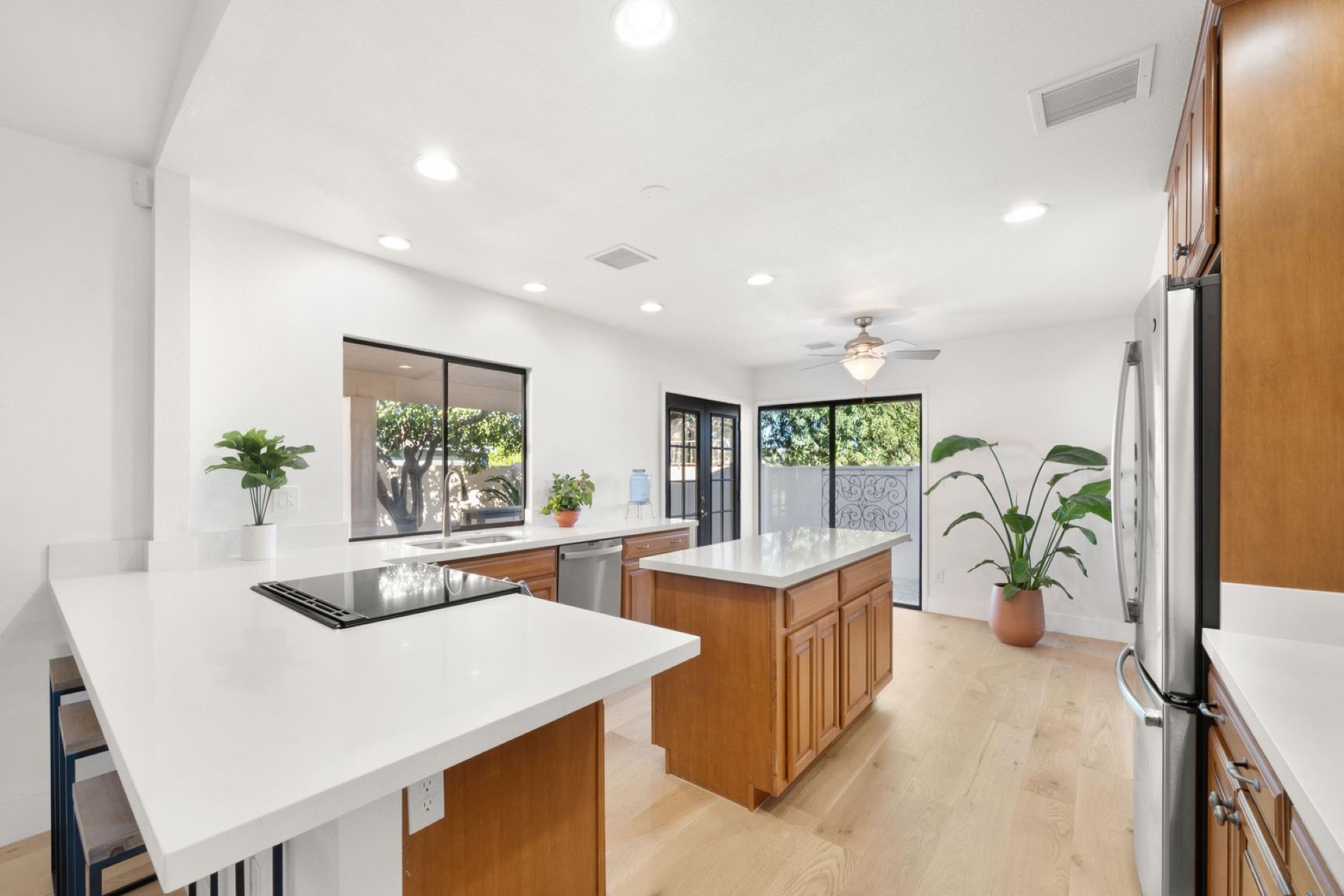 2268 E Clinton Street 