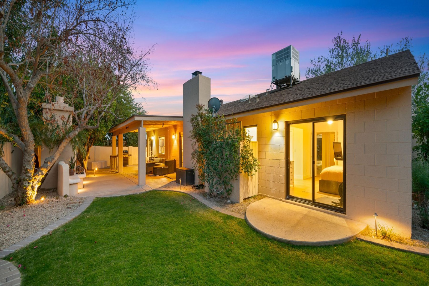 2268 E Clinton Street 